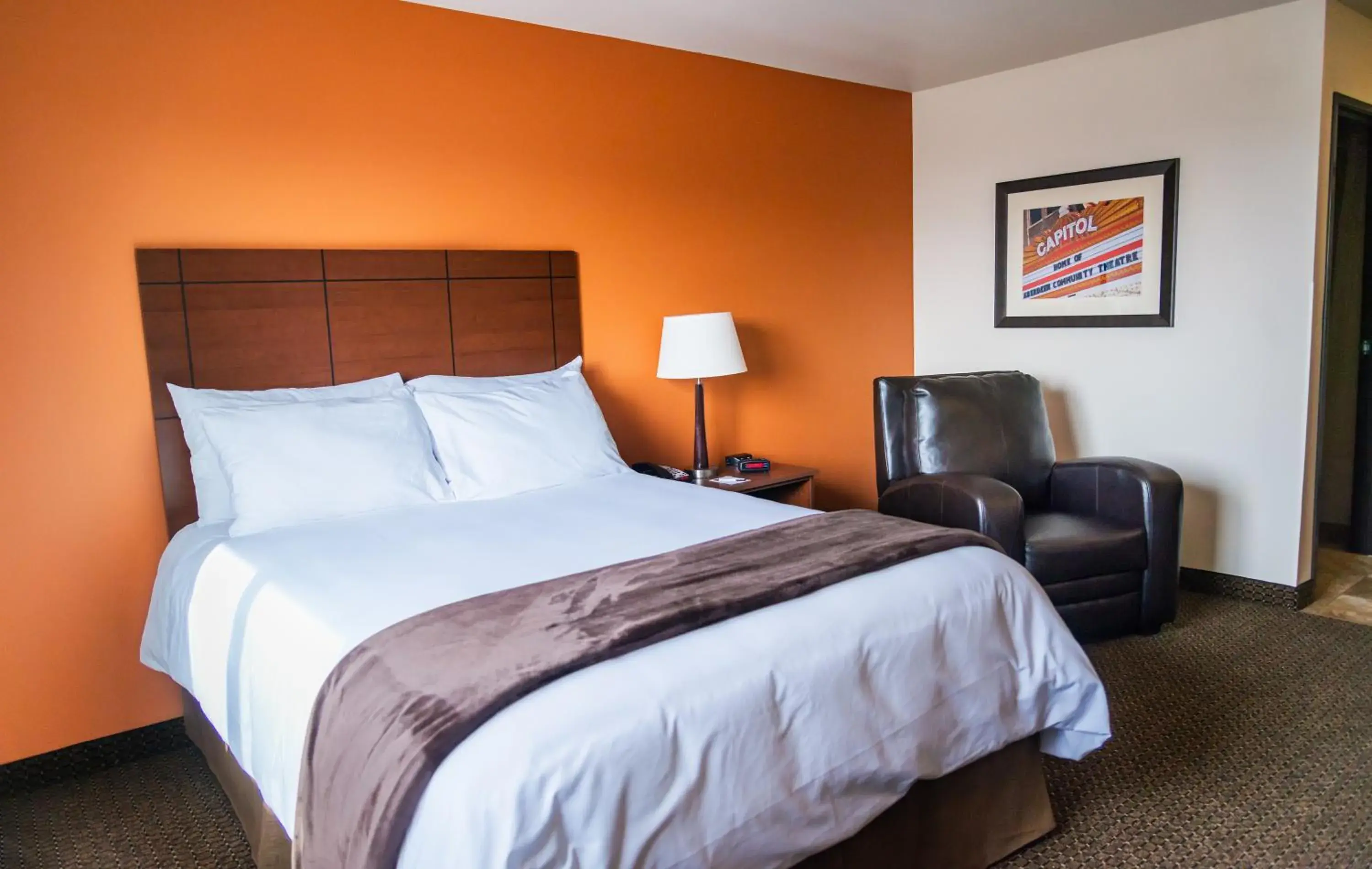 Bed in My Place Hotel-Bend, OR Bed in My Place Hotel-Bend, OR