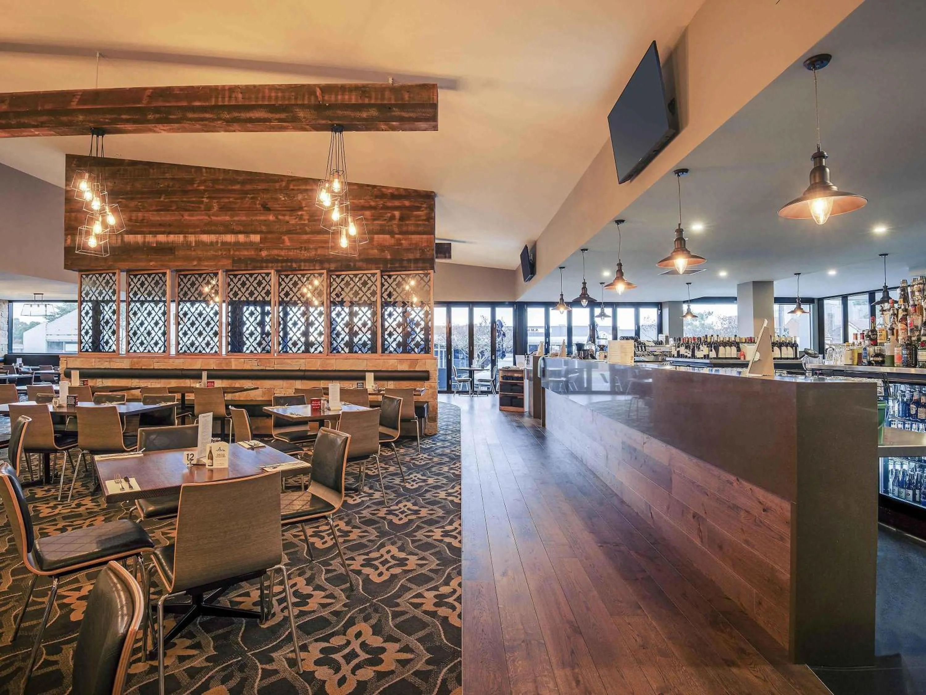 Lounge or bar in Mercure Warragul