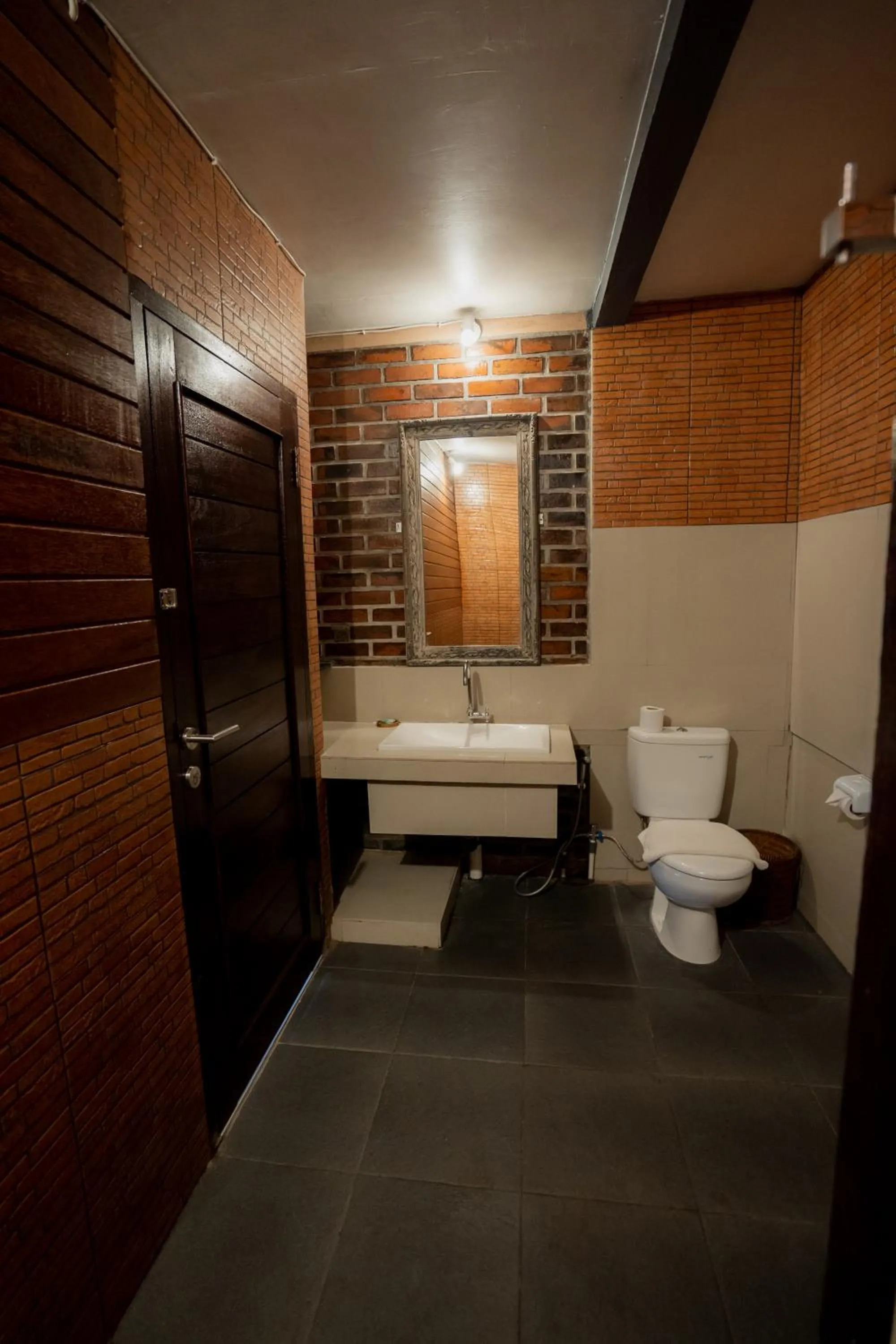 Toilet in Astana Swaha Villa