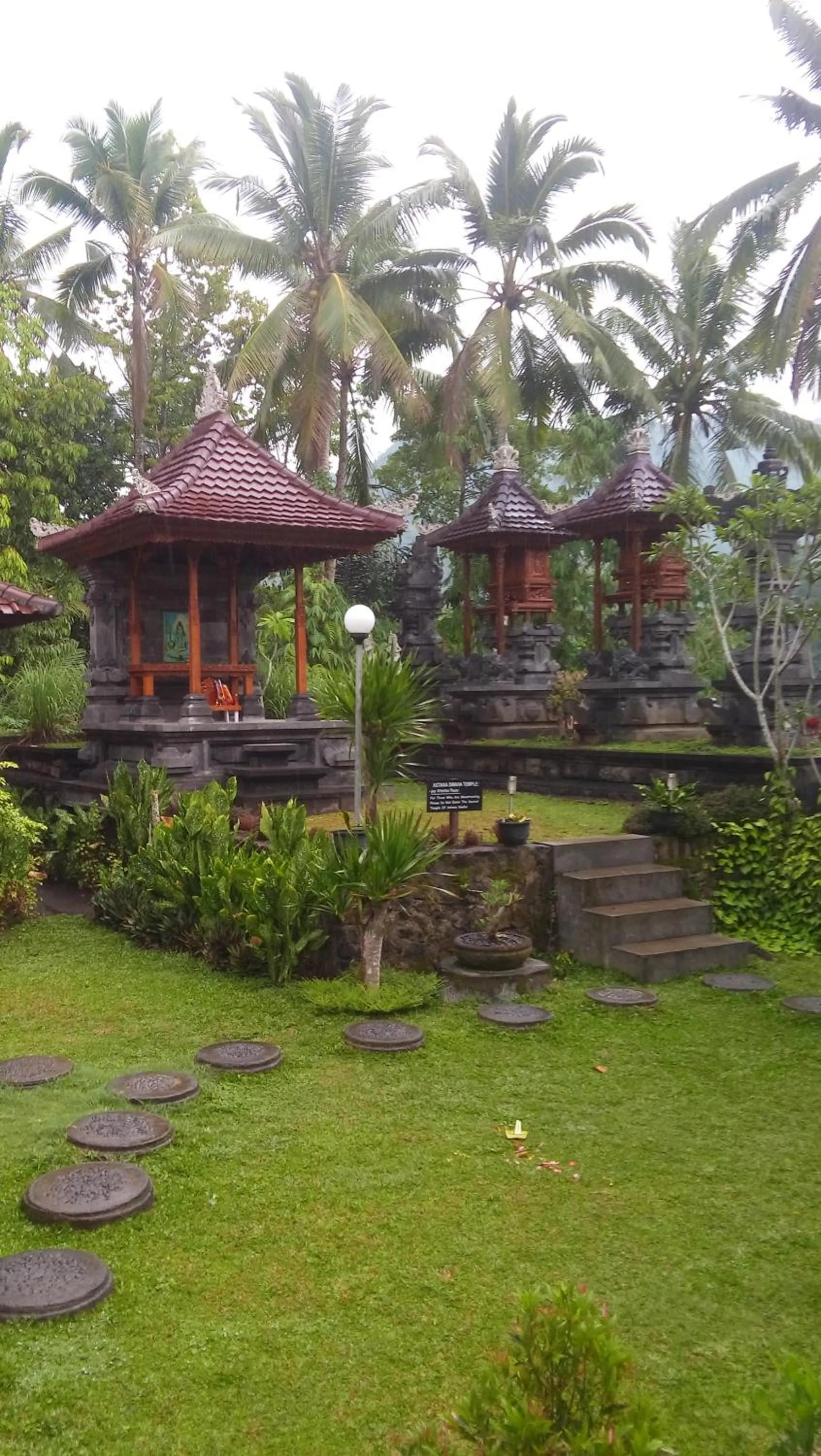 Garden in Astana Swaha Villa
