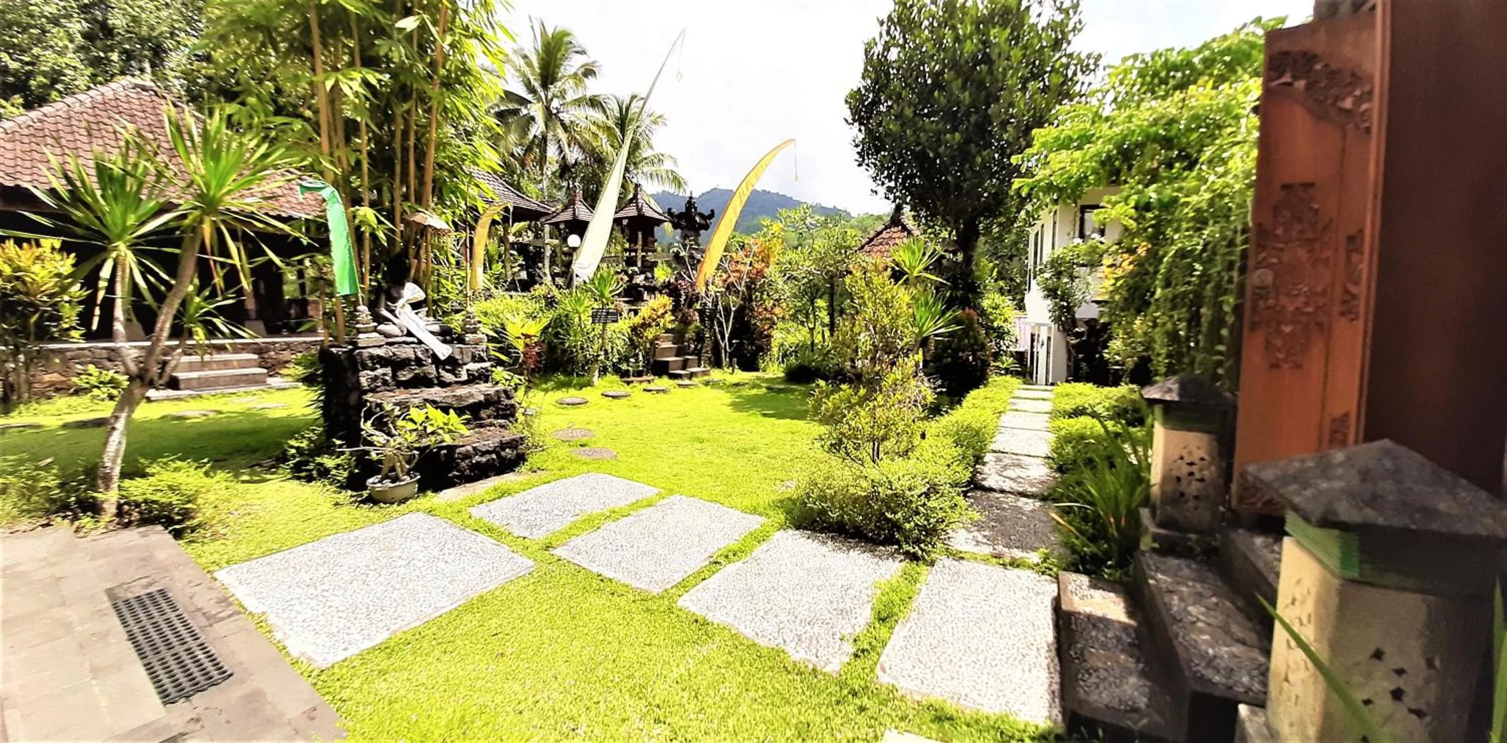 Garden in Astana Swaha Villa