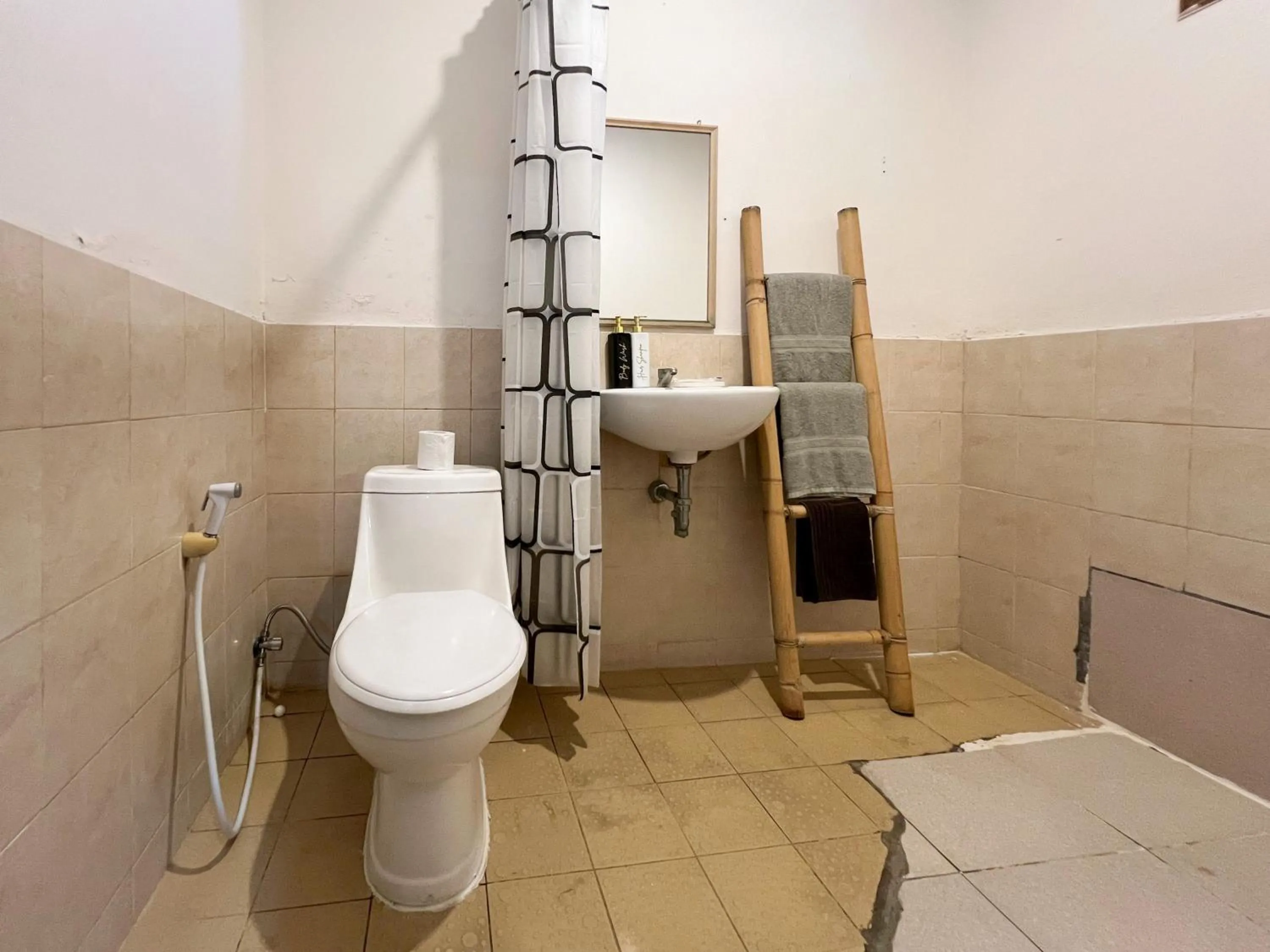 Bathroom in The Lavana Natasya Kuta Beach