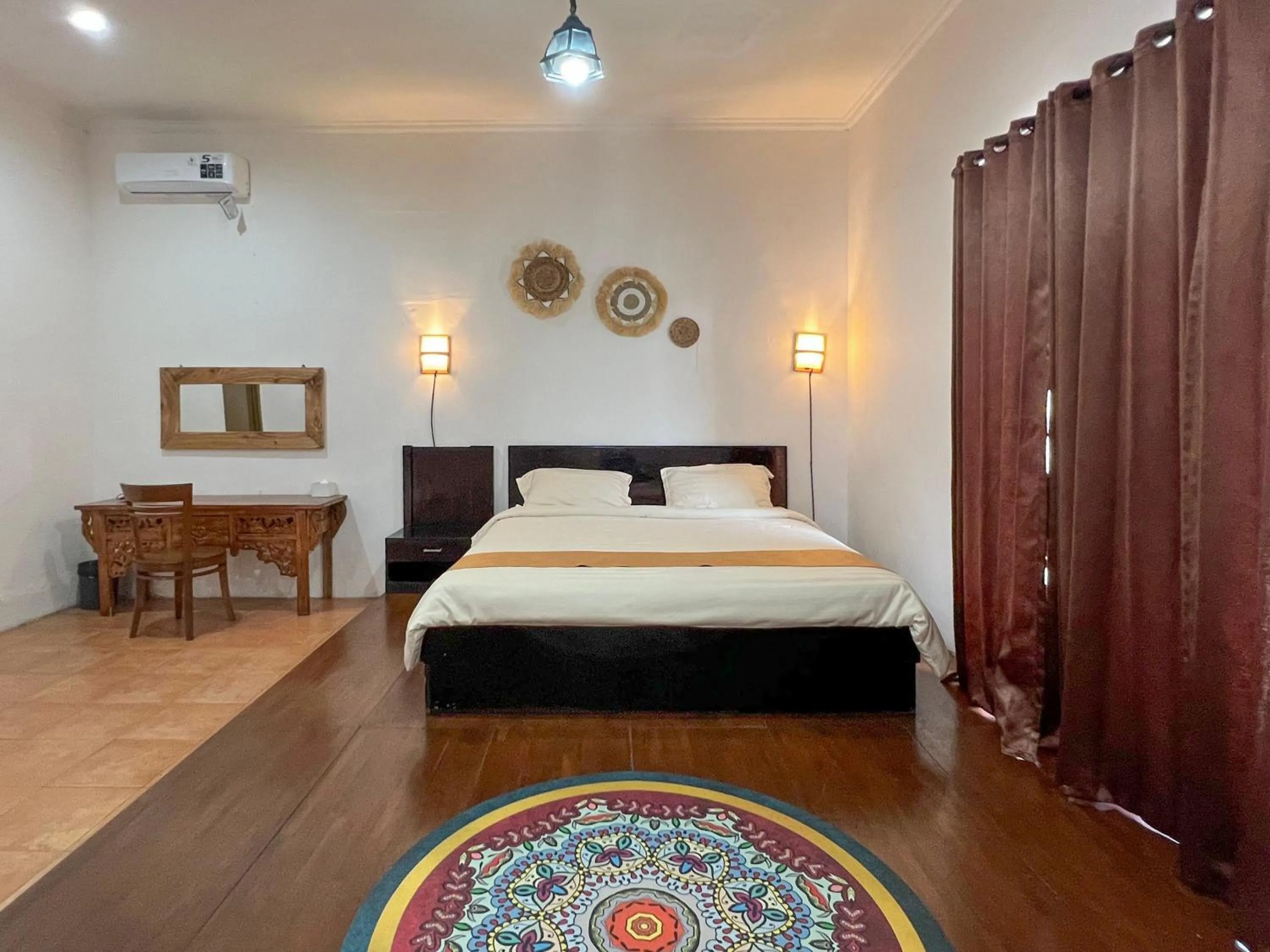 Bedroom, Bed in The Lavana Natasya Kuta Beach