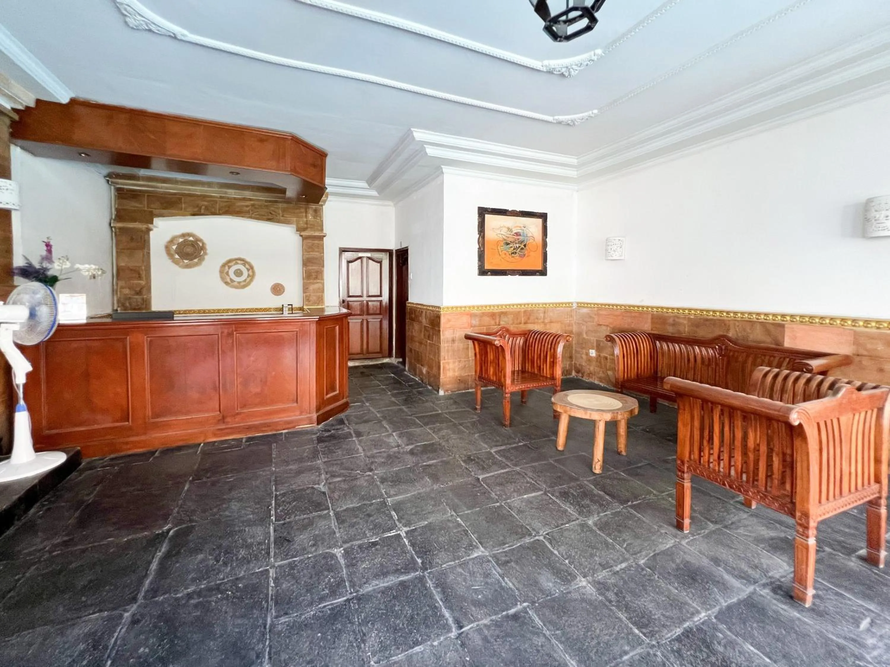 Lobby or reception in The Lavana Natasya Kuta Beach