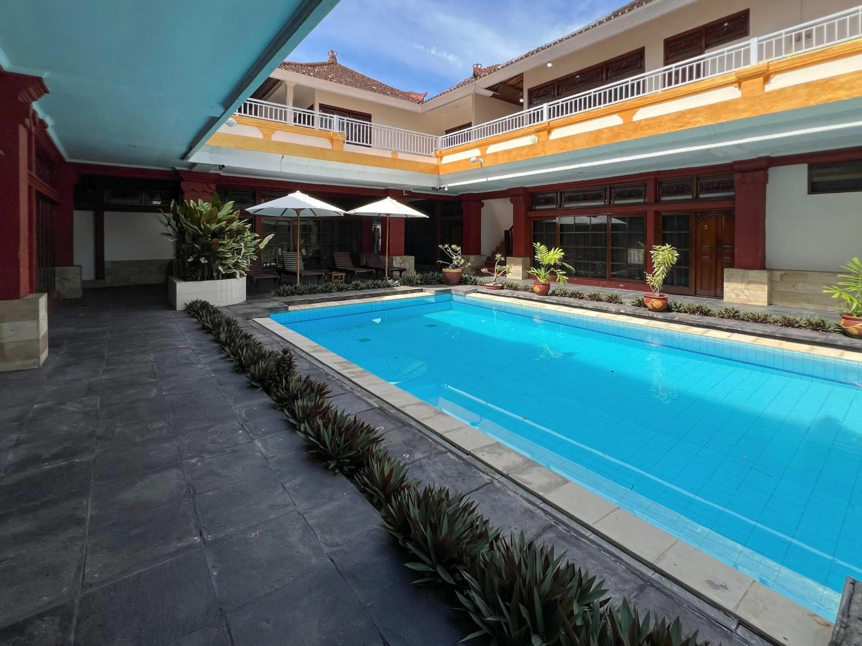Swimming pool in The Lavana Natasya Kuta Beach