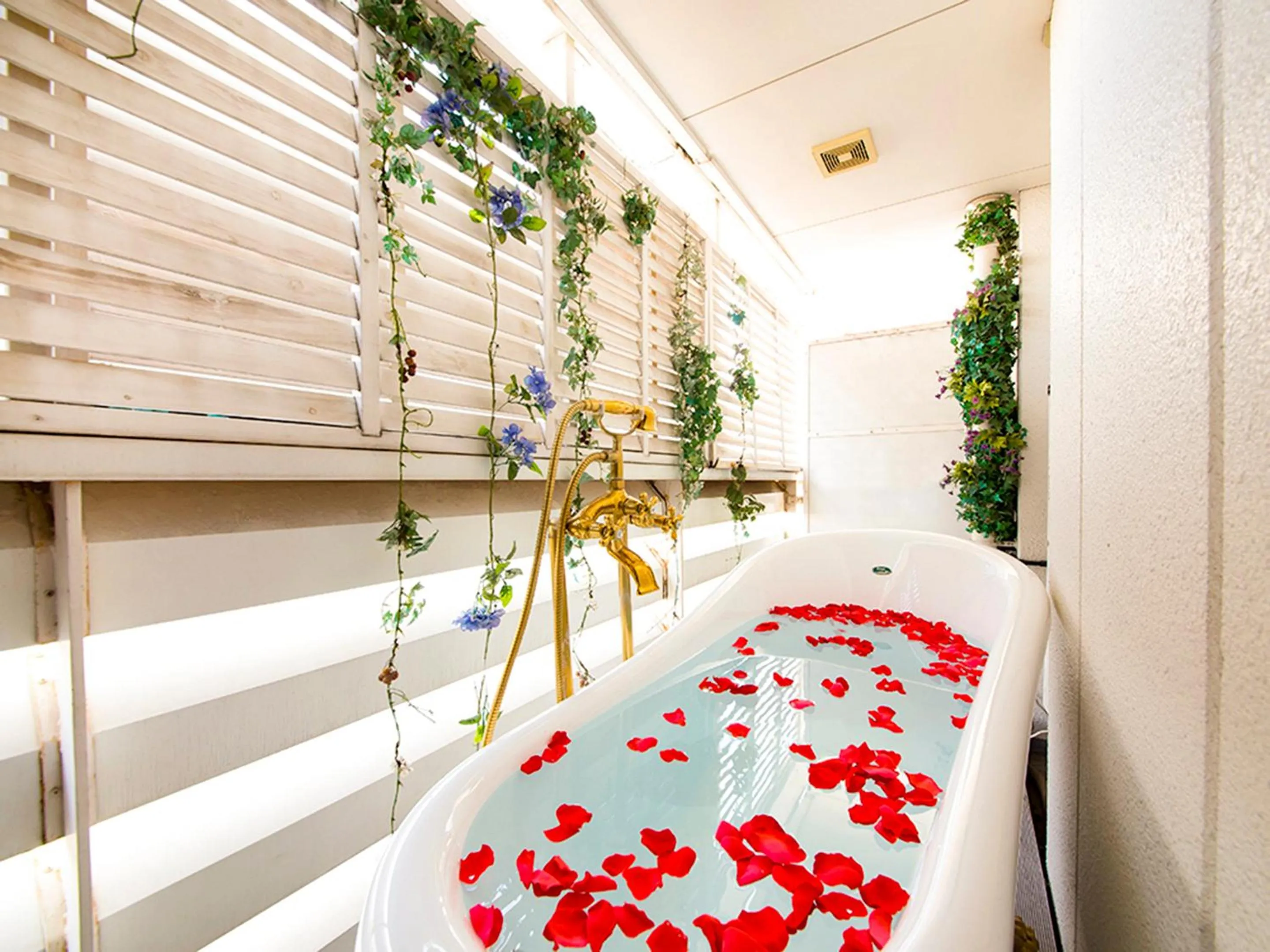 Bathroom in V Hotel (Adult Only)