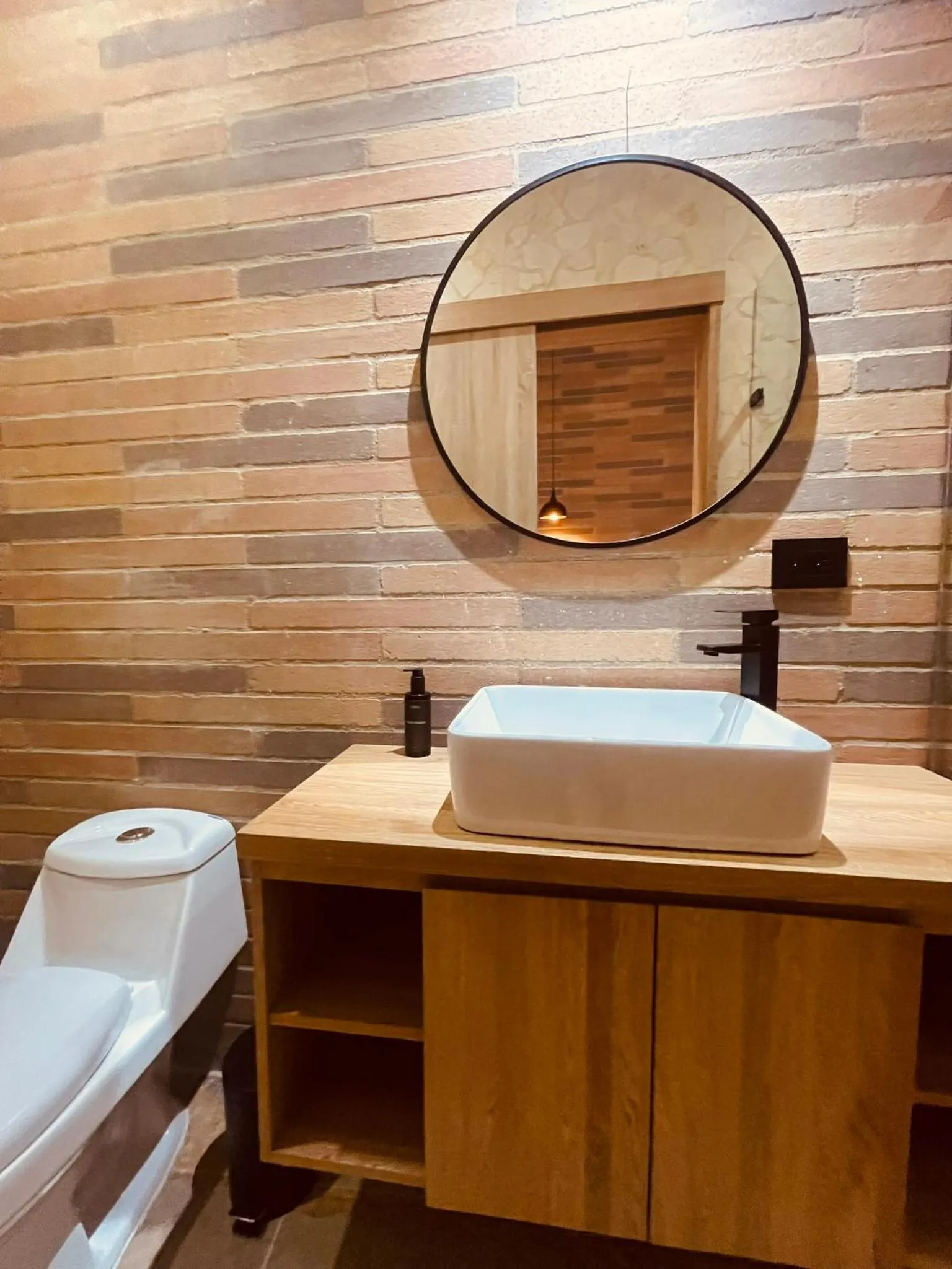 Toilet in Hotel Boutique Obelisco