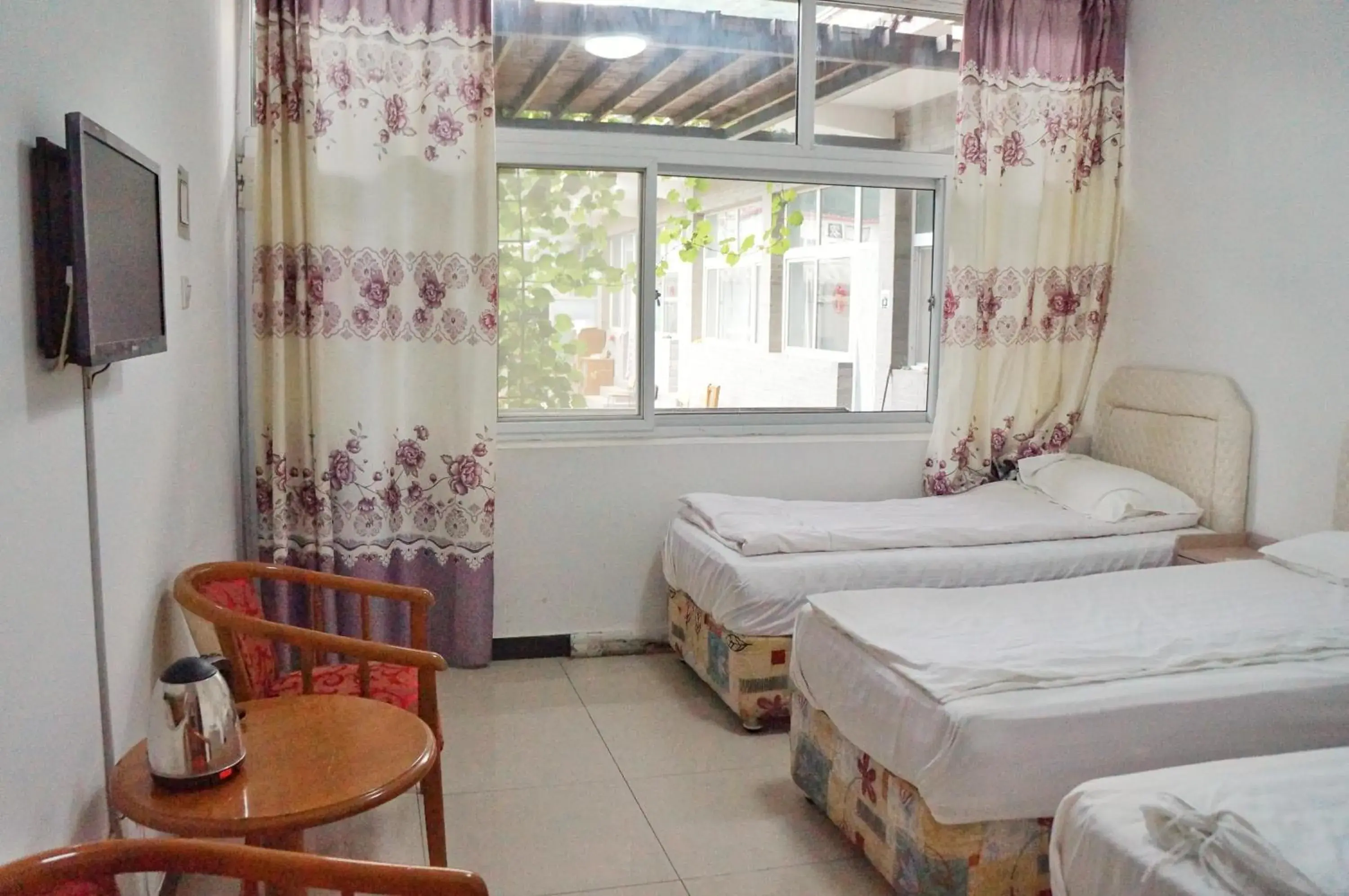 Comfort Triple Room in Beijing Huanghuacheng Water Great Wall Derunju Guesthouse Comfort Triple Room in Beijing Huanghuacheng Water Great Wall Derunju Guesthouse