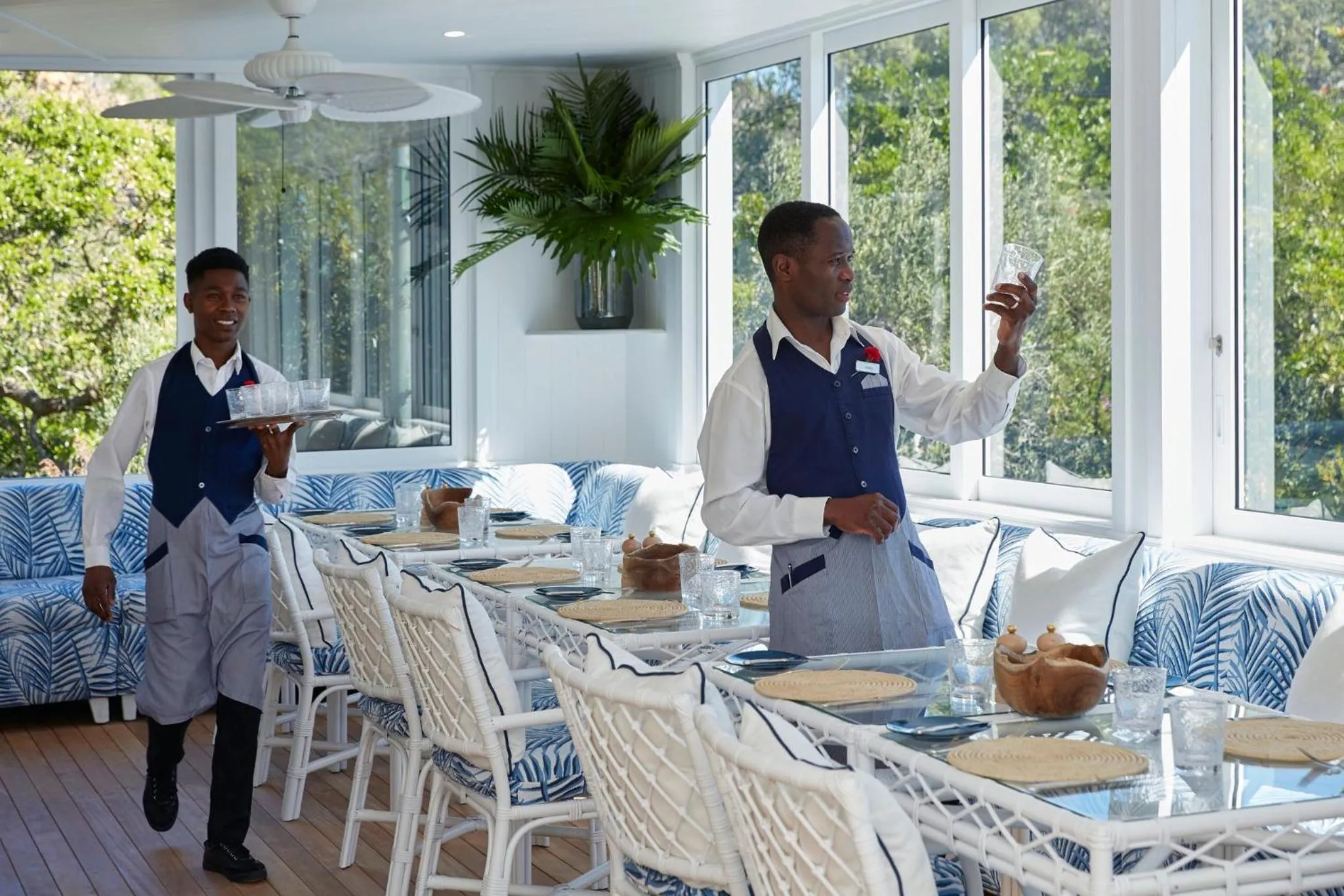 Restaurant/places to eat in Twelve Apostles Hotel & Spa