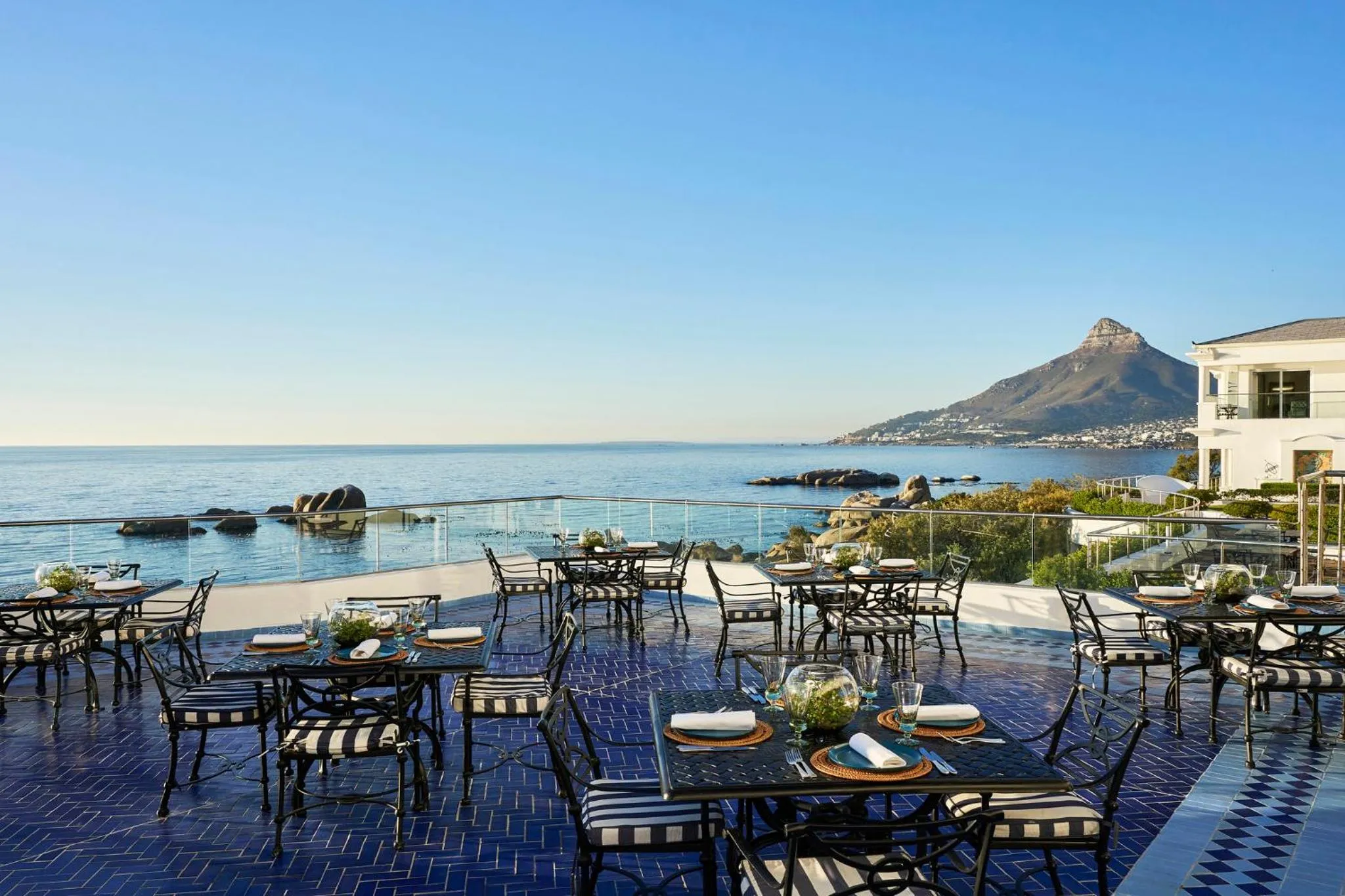 Restaurant/places to eat in Twelve Apostles Hotel & Spa