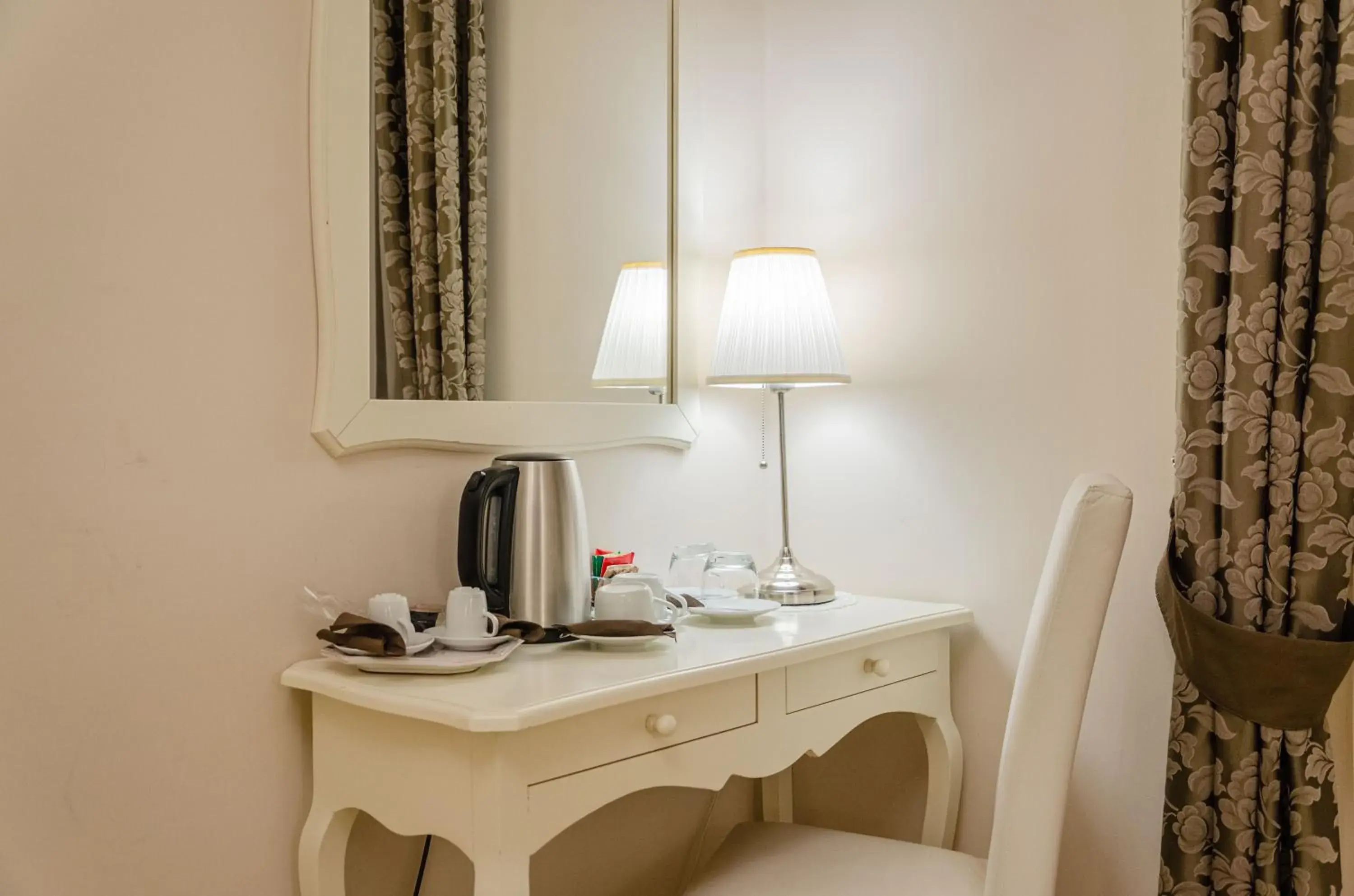 Double or Twin Room in Taormina B&B Double or Twin Room in Taormina B&B