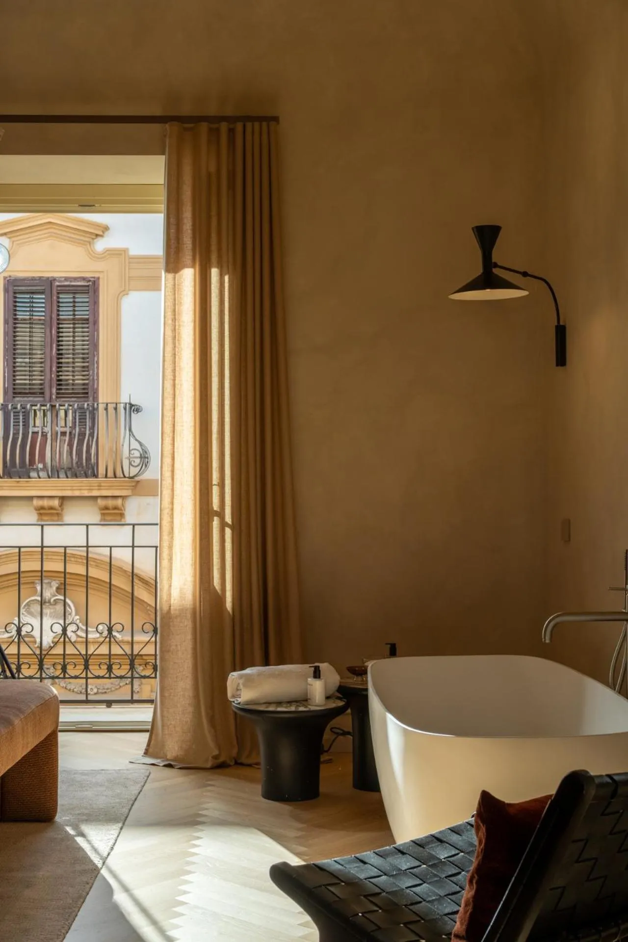 Bath in Palazzo Balsamo Boutique Hotel