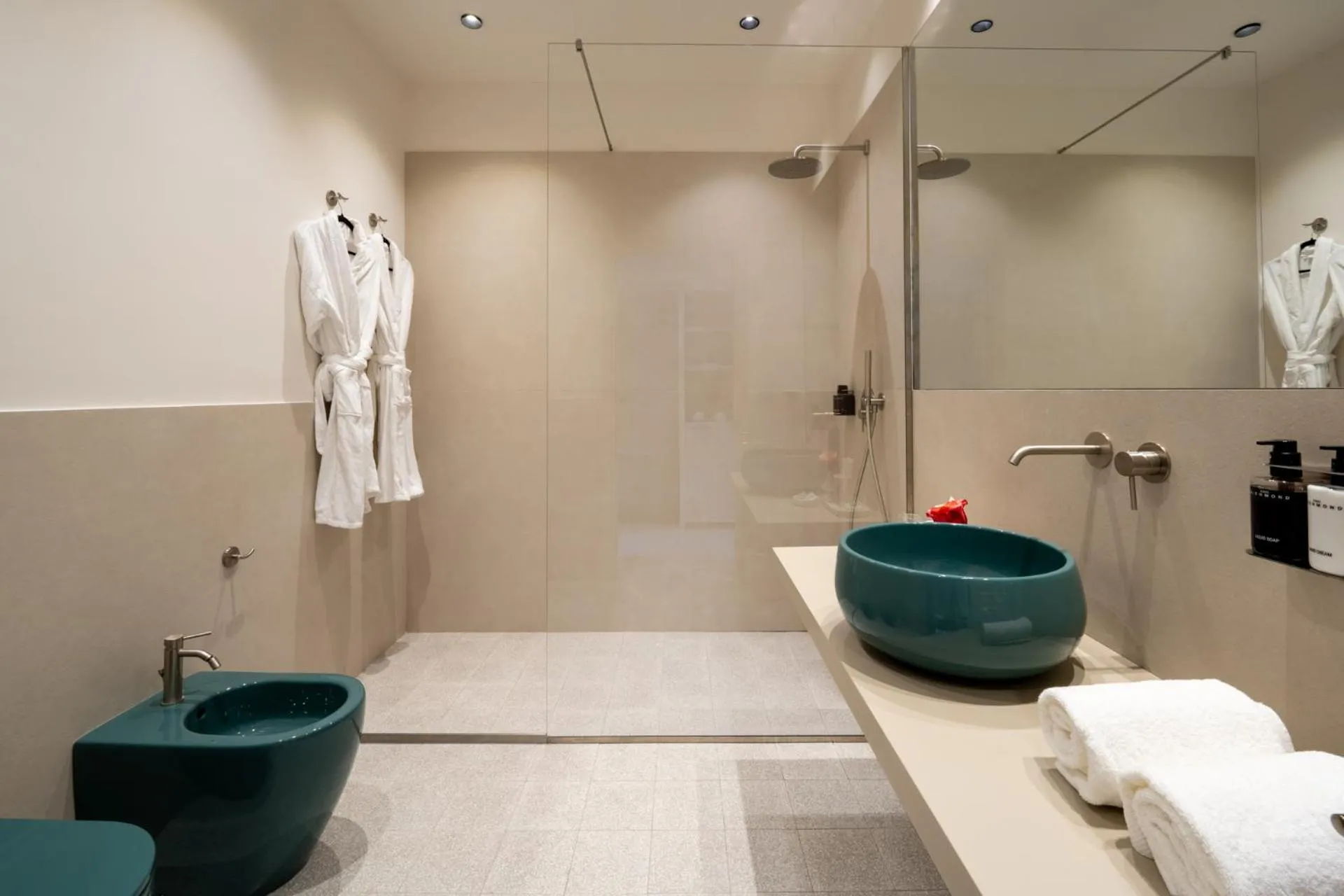 Bathroom in Palazzo Balsamo Boutique Hotel