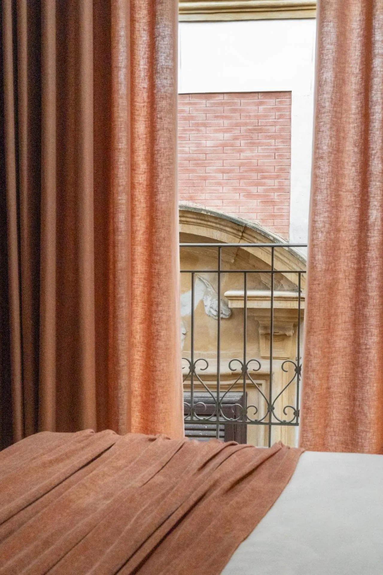 Bed in Palazzo Balsamo Boutique Hotel