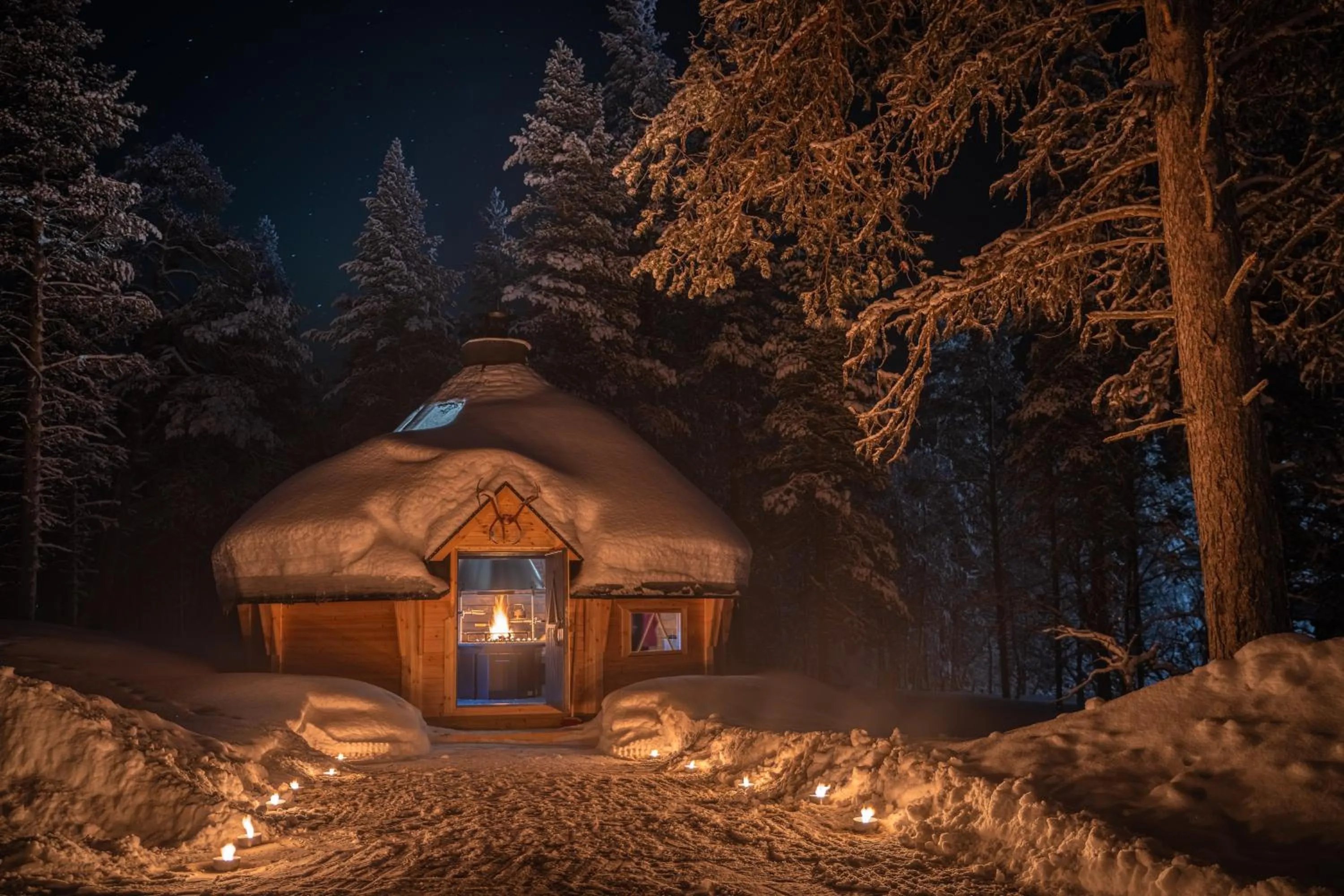 Kuukkeli Log Houses Porakka Inn