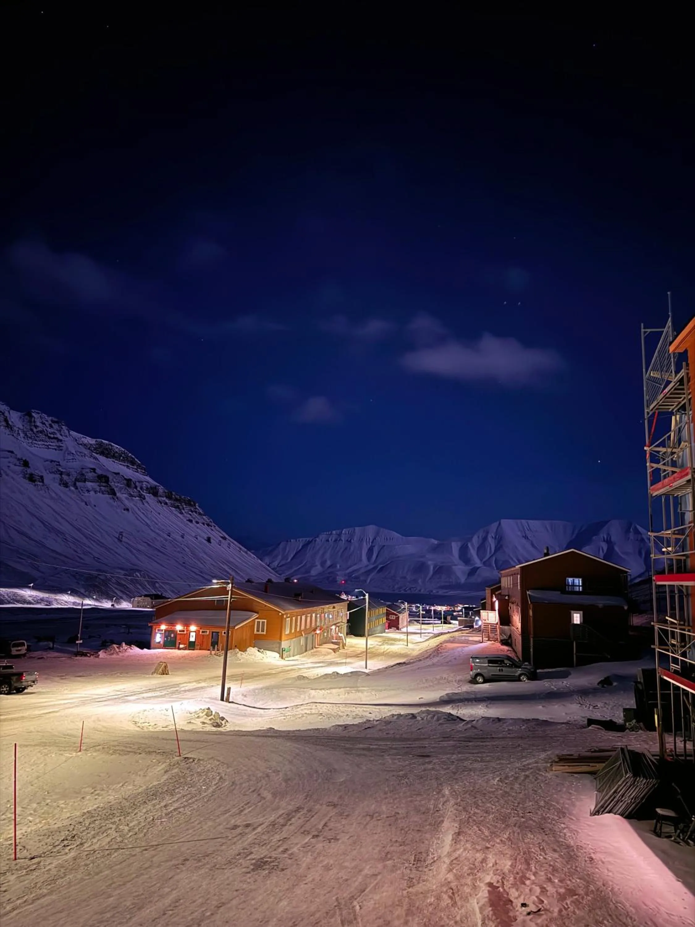 Gjestehuset 102 - your home away from home!