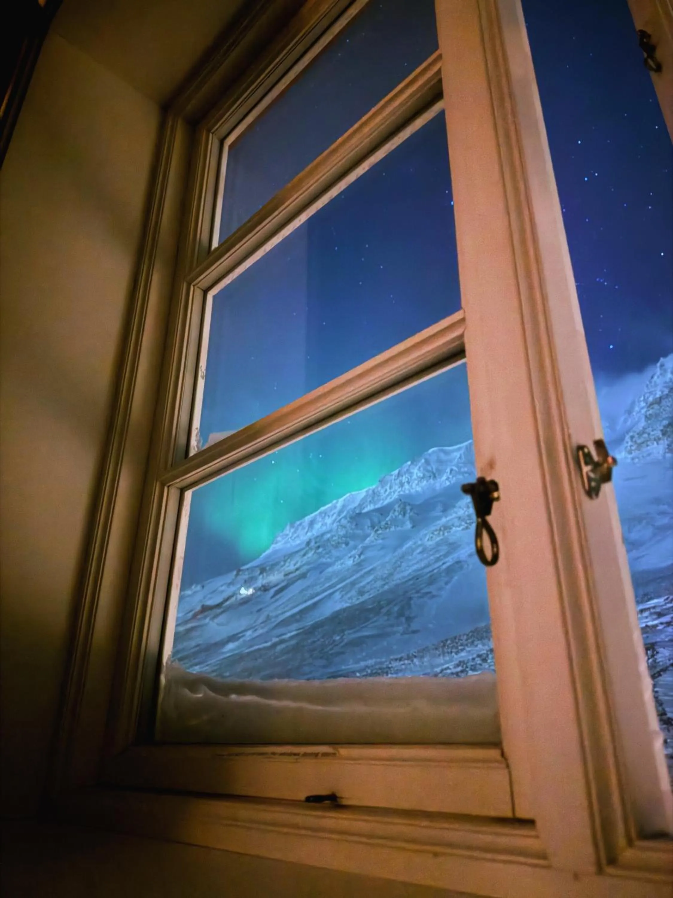 Gjestehuset 102 - your home away from home!