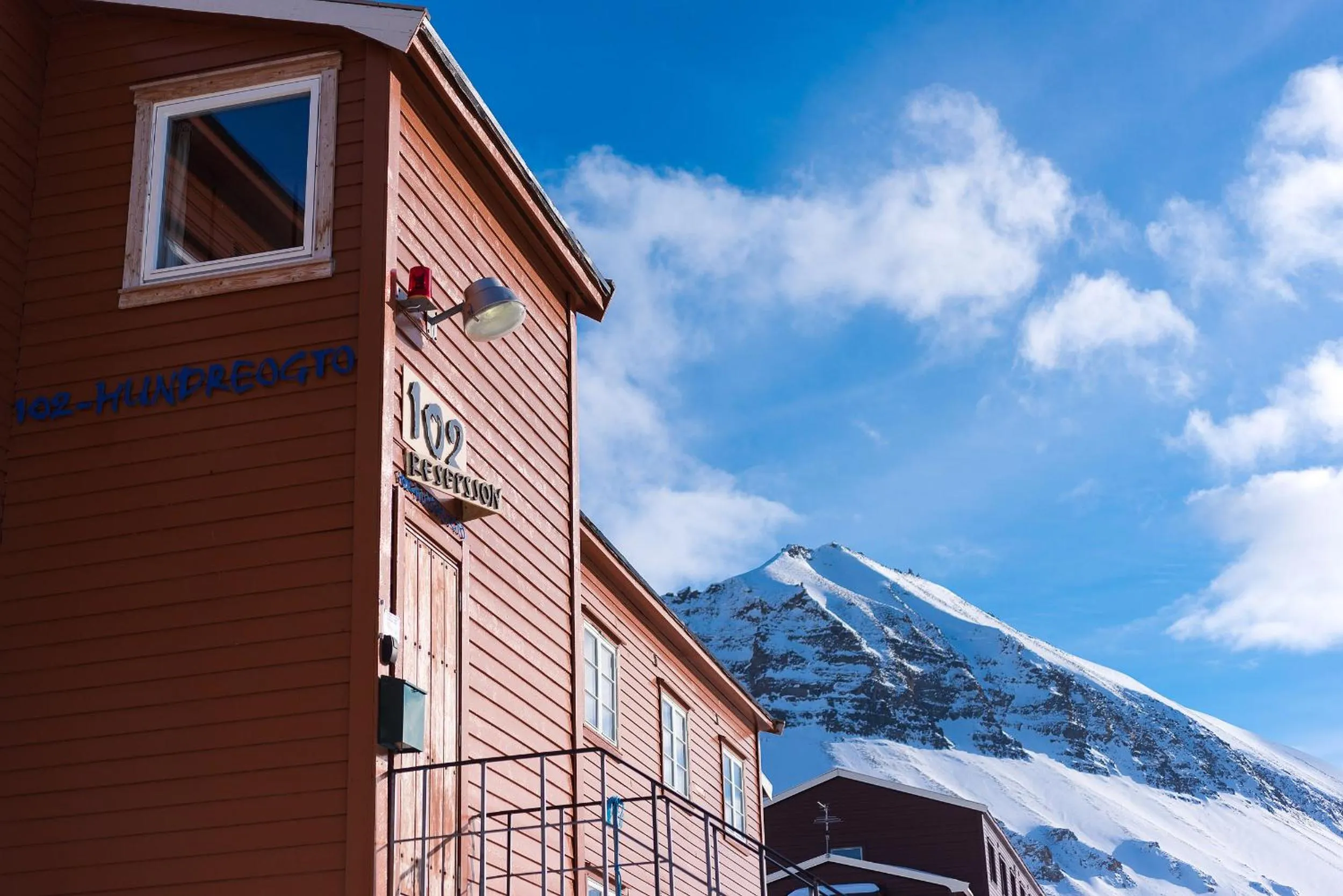 Property logo or sign in Gjestehuset 102