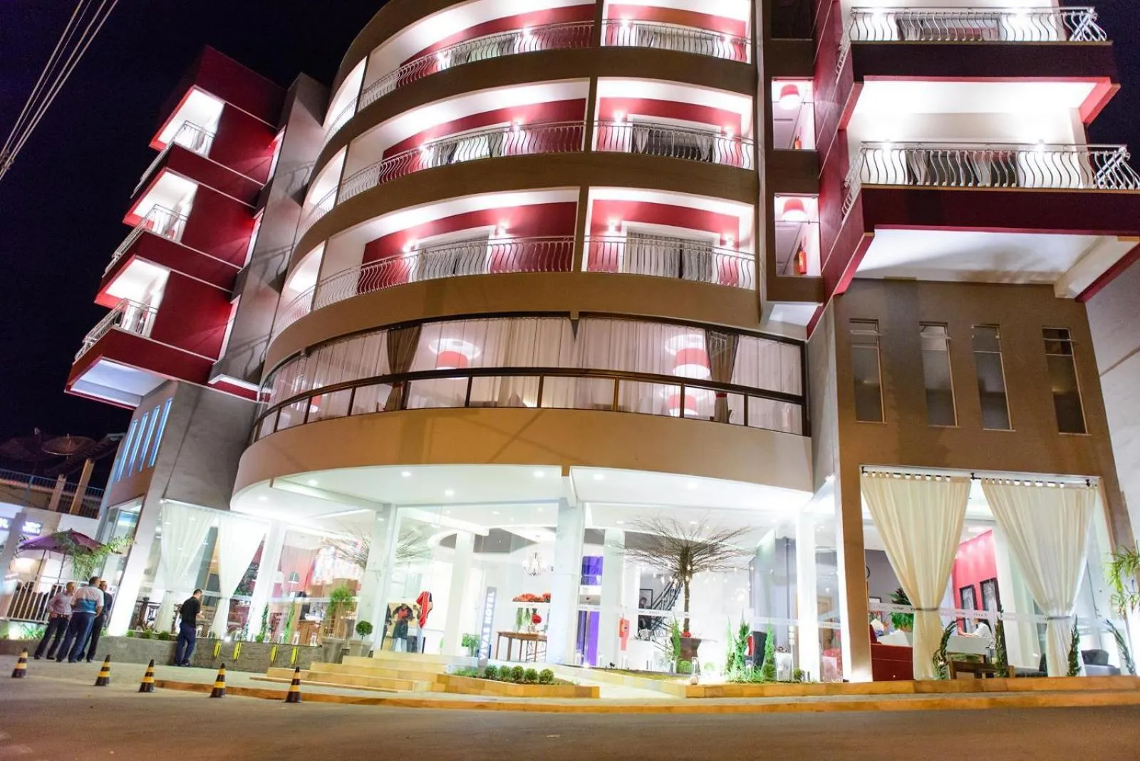 Facade/entrance in Vivas Hotel e Casa
