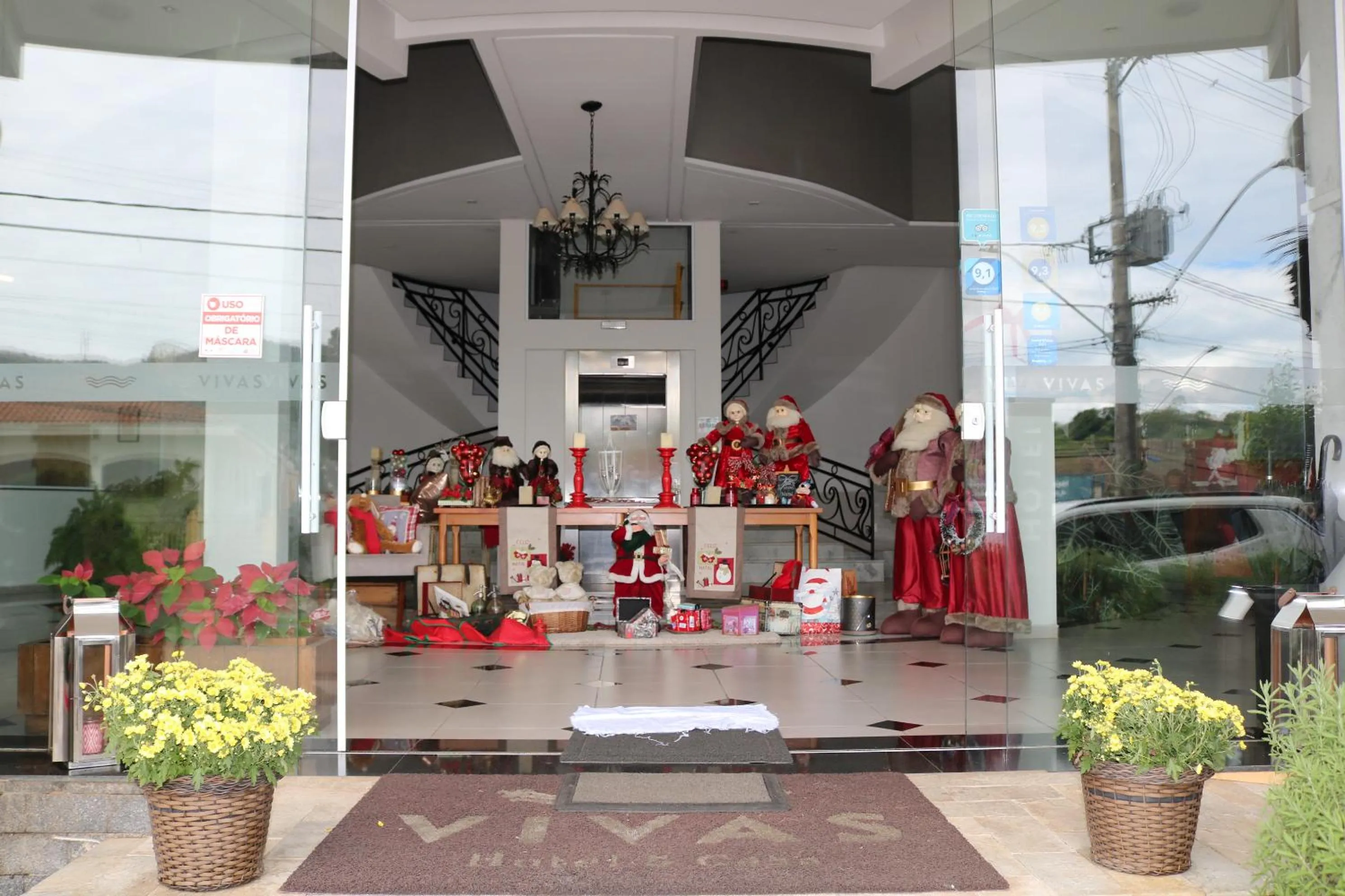 Facade/entrance in Vivas Hotel e Casa