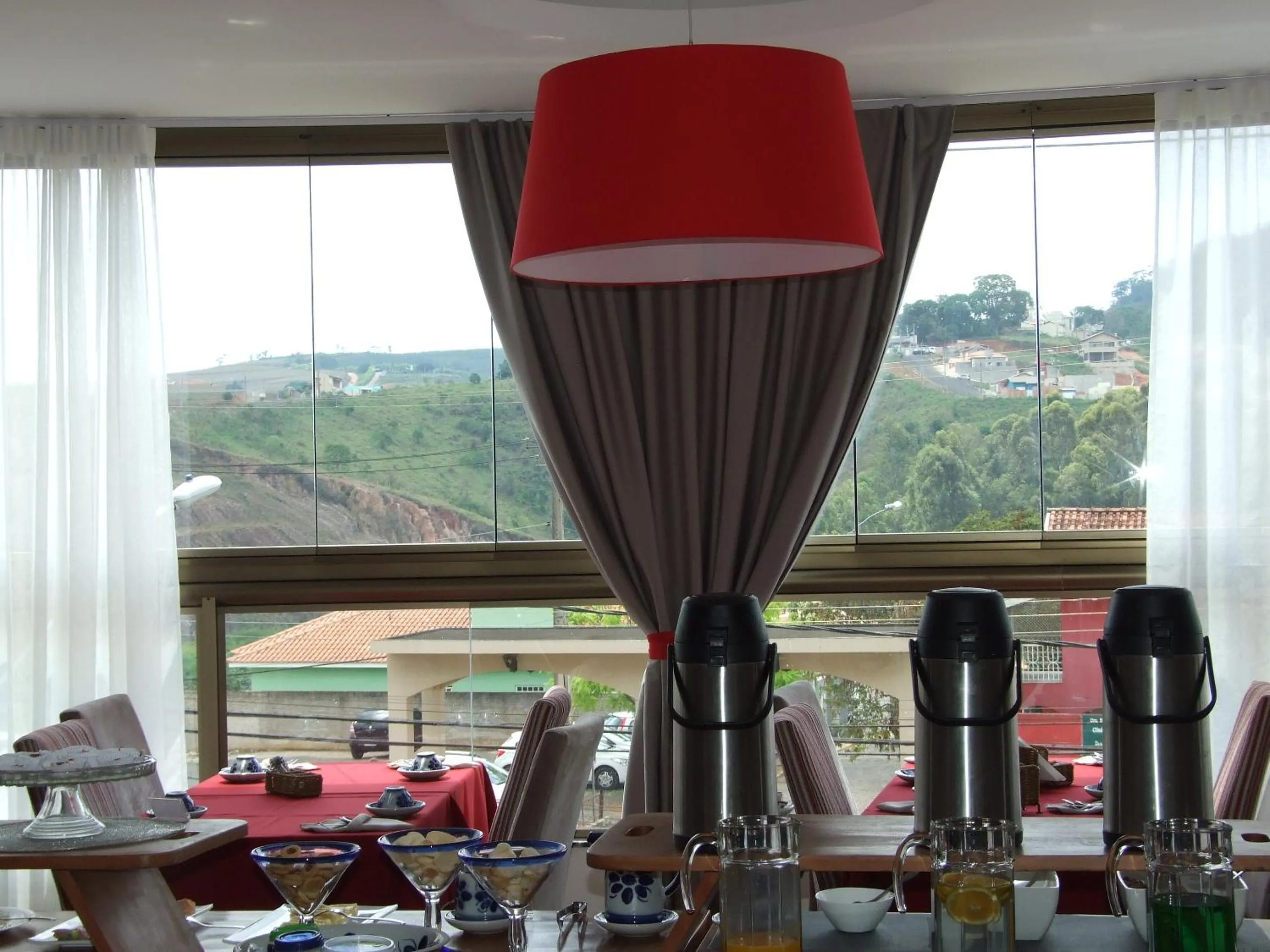 Restaurant/places to eat in Vivas Hotel e Casa