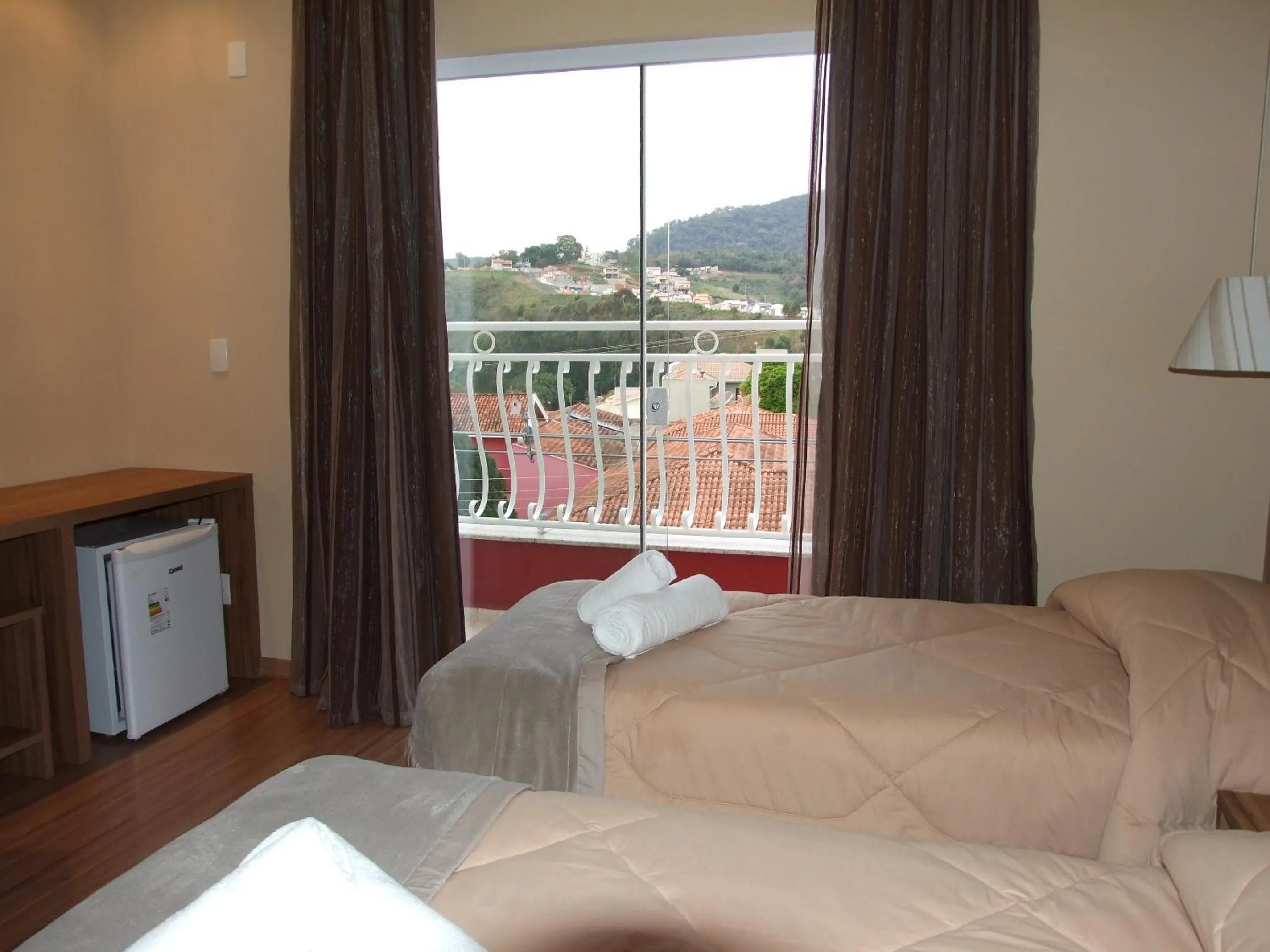 Photo of the whole room, Bed in Vivas Hotel e Casa
