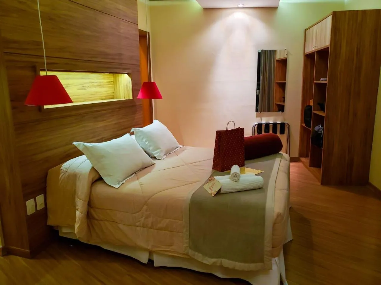Photo of the whole room, Bed in Vivas Hotel e Casa