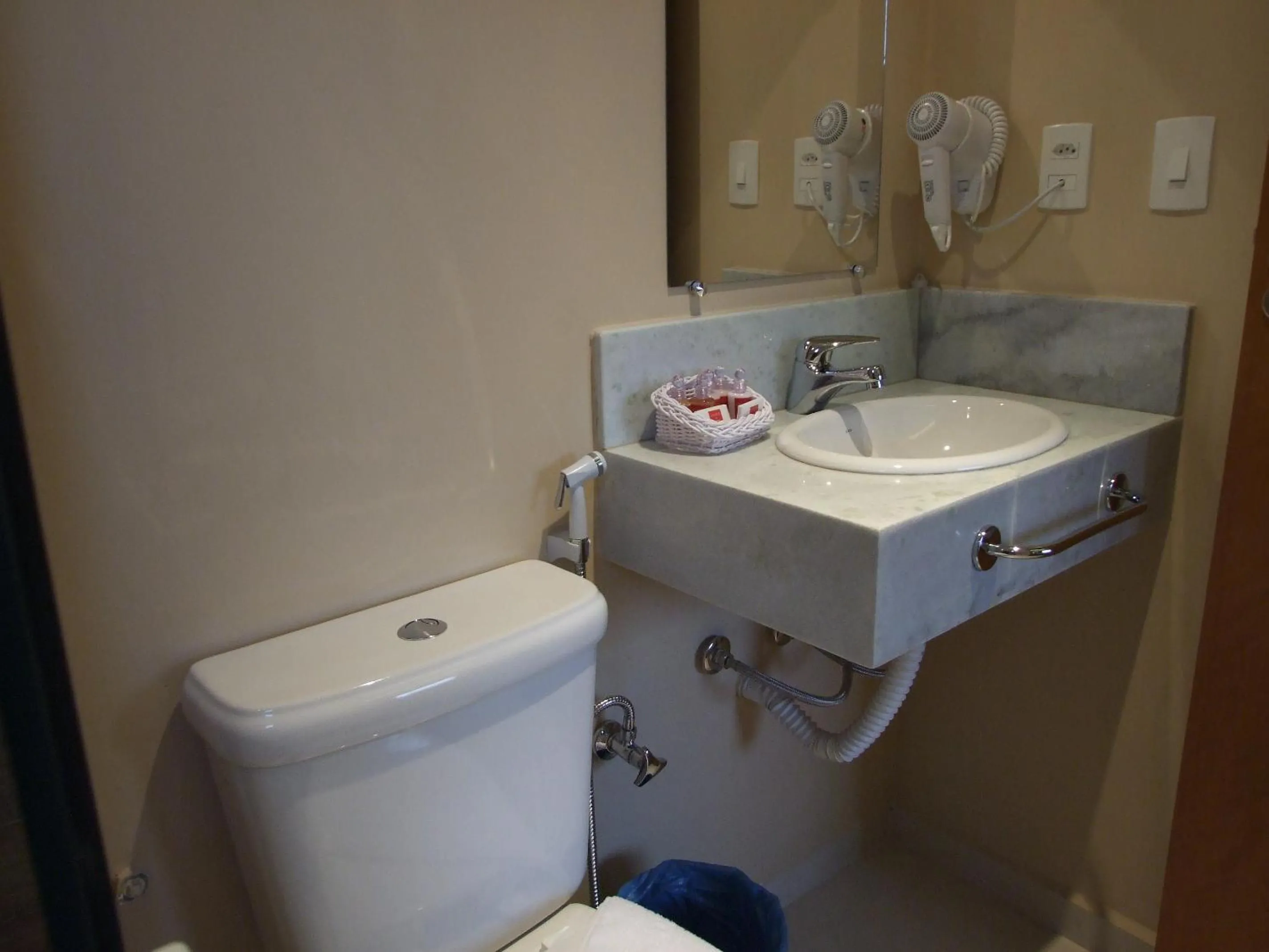 Bathroom in Vivas Hotel e Casa