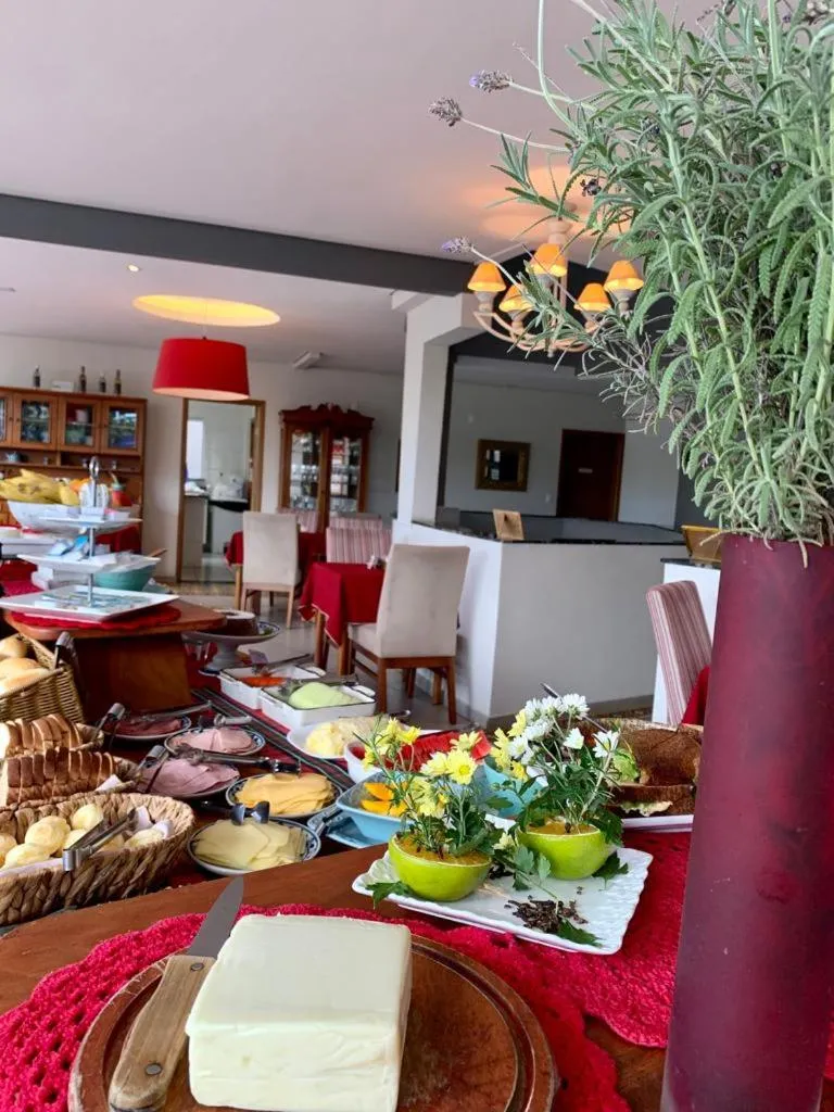 Breakfast in Vivas Hotel e Casa