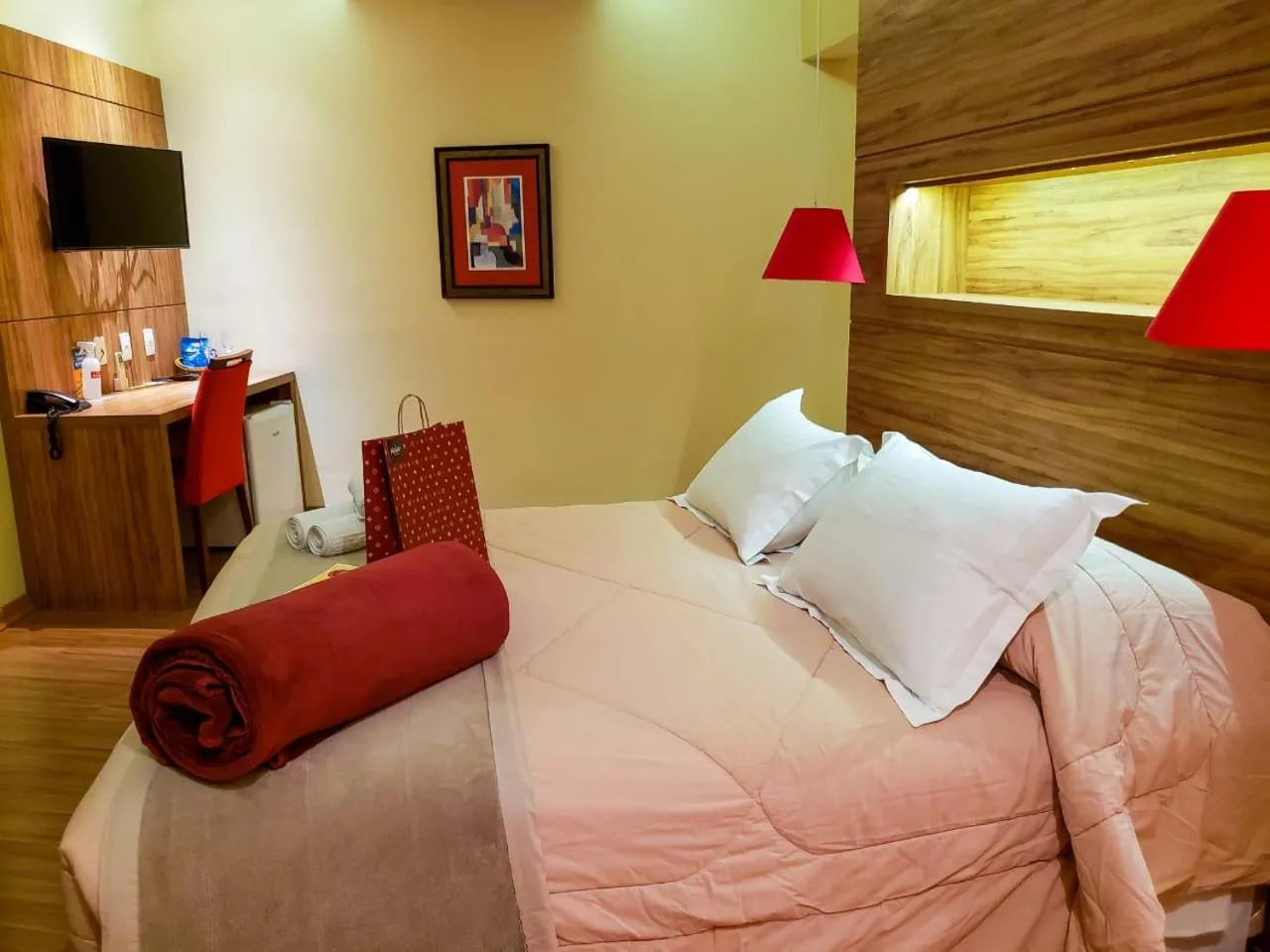 Photo of the whole room, Bed in Vivas Hotel e Casa