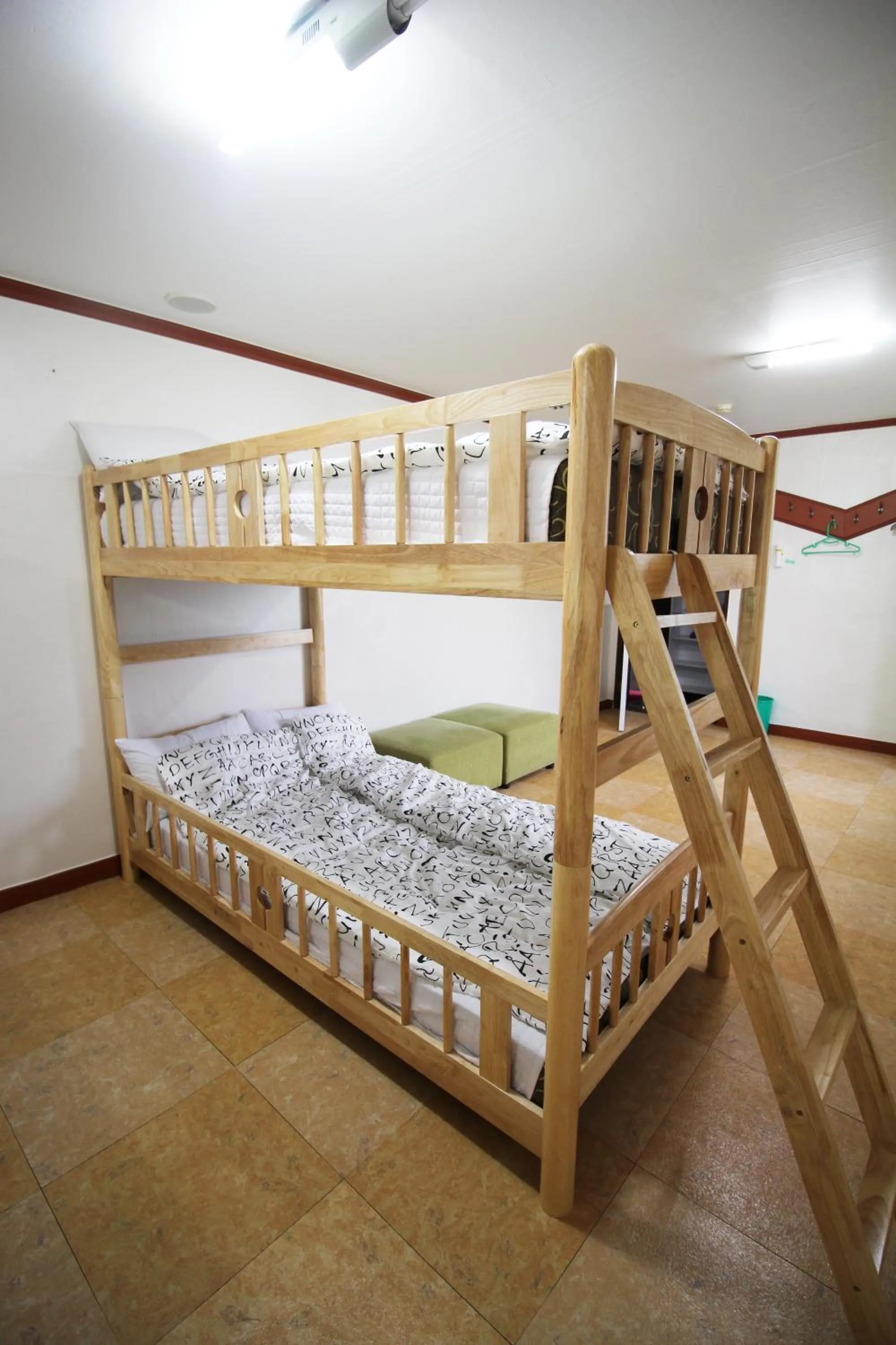 bunk bed, Bed in The Red House