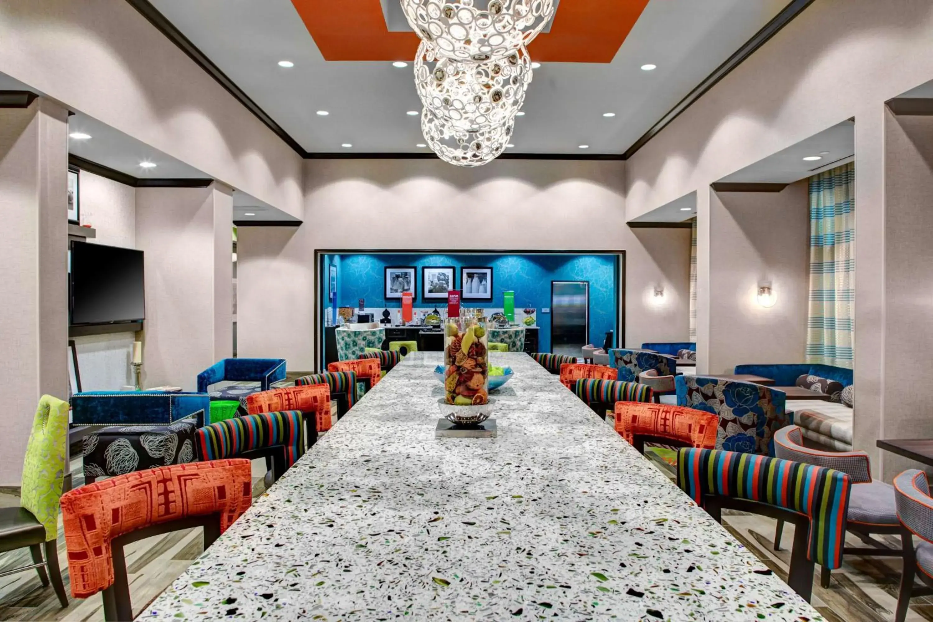 Breakfast in Hampton Inn & Suites by Hilton Atlanta Perimeter Dunwoody Breakfast in Hampton Inn & Suites by Hilton Atlanta Perimeter Dunwoody