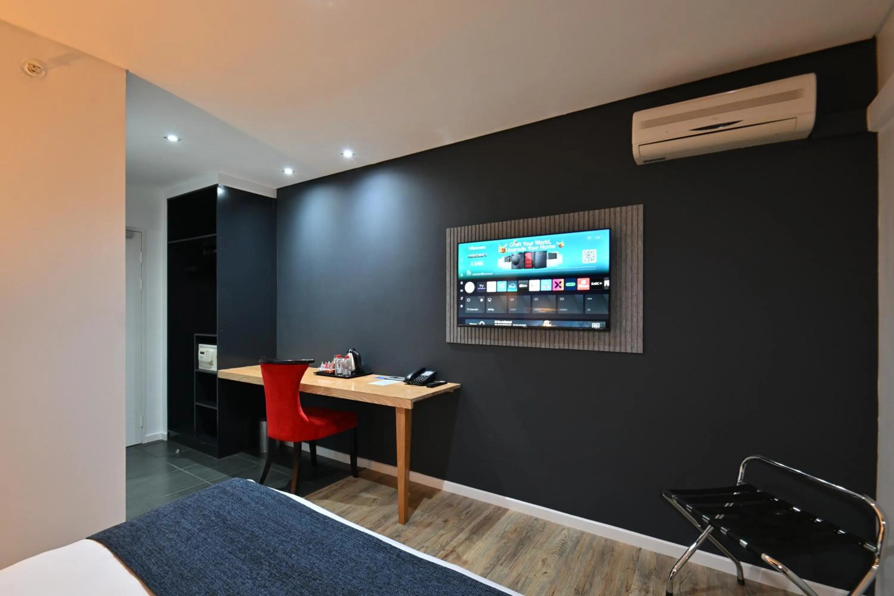 TV and multimedia in Fountains Hotel