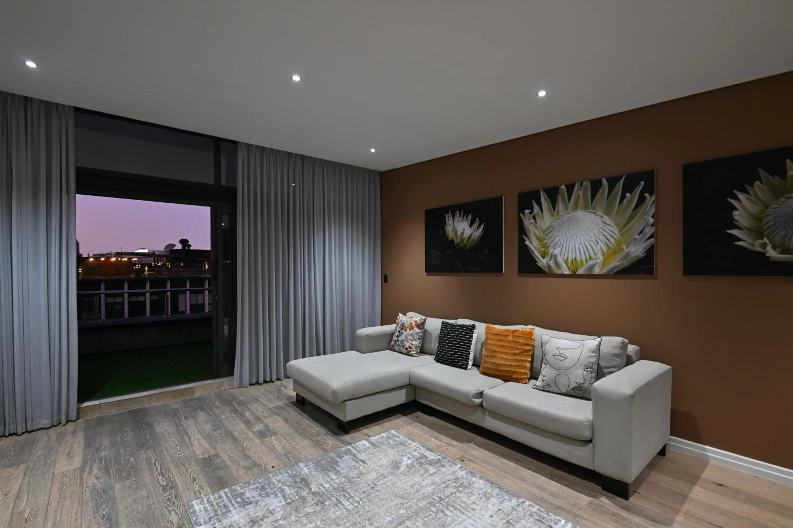 Living room in Fountains Hotel