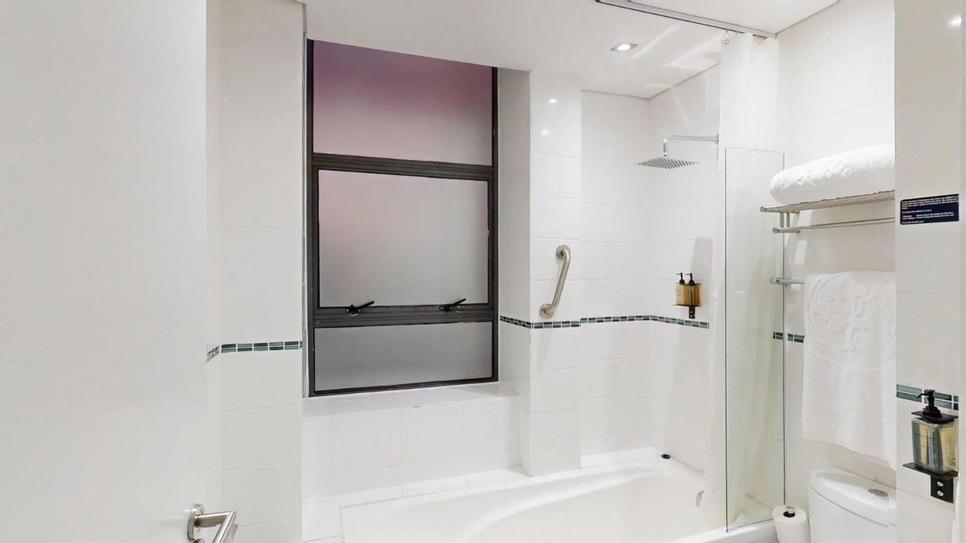 Bathroom in Fountains Hotel