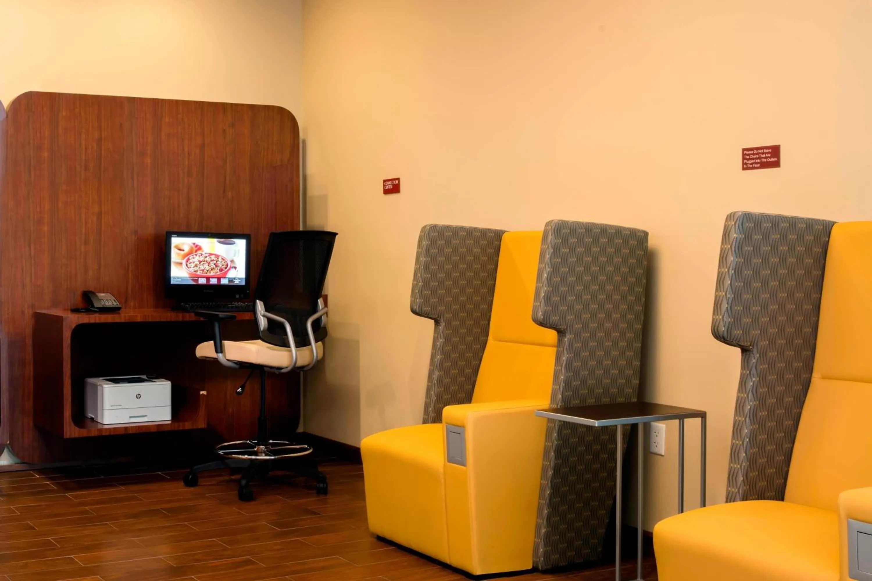 Other in TownePlace Suites Orlando at FLAMINGO CROSSINGS Town Center, Western Entrance