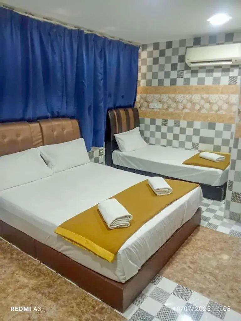Standard Triple Room in Silver Sky hotel Standard Triple Room in Silver Sky hotel