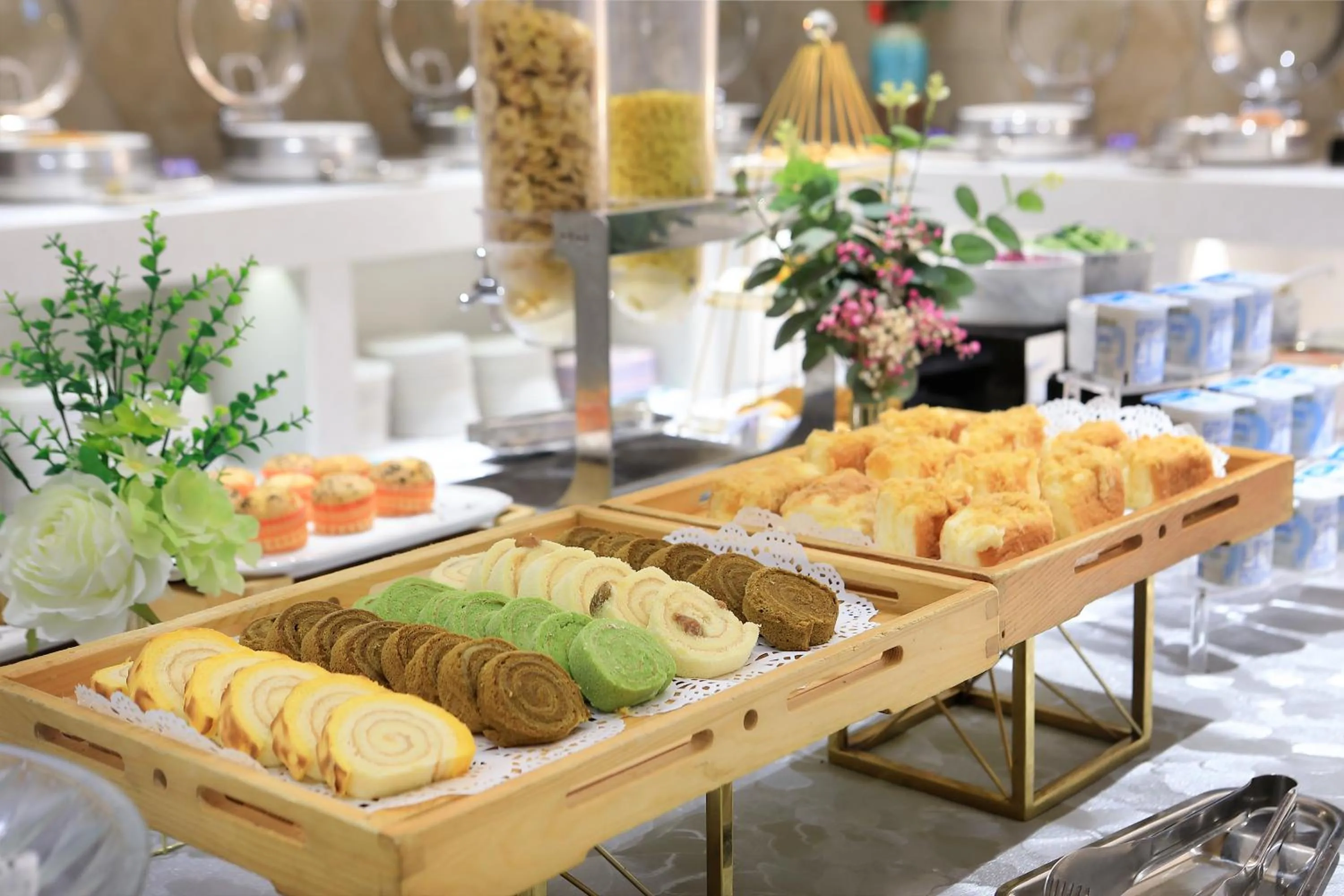 Breakfast in Venus Royal Hotel Guilin Elephant Trunk Hill Two Rivers and Four Lakes Branch