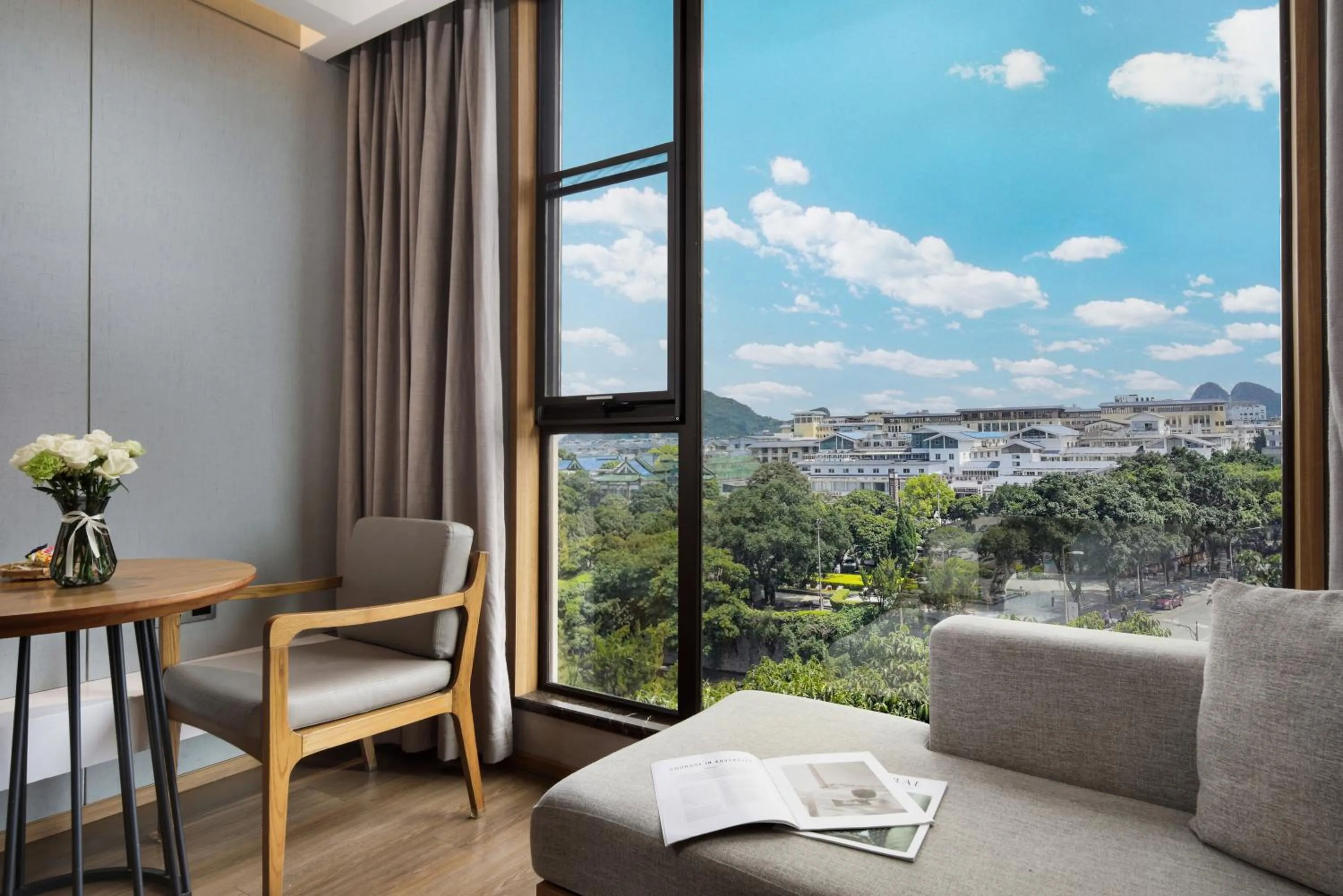 Day in Venus Royal Hotel Guilin Elephant Trunk Hill Two Rivers and Four Lakes Branch