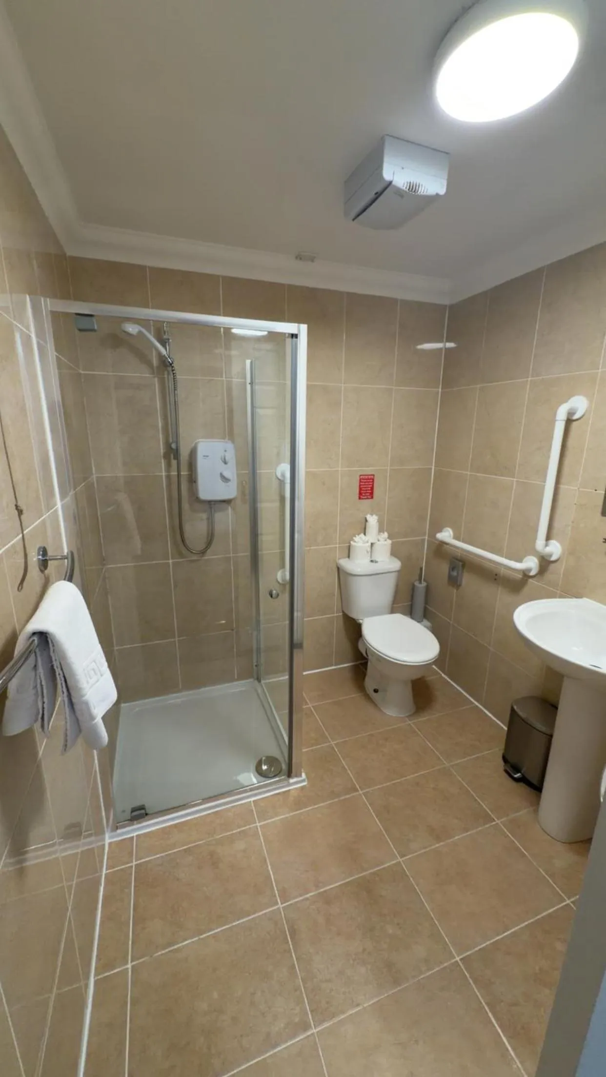 Bathroom in The Waverley Guest House