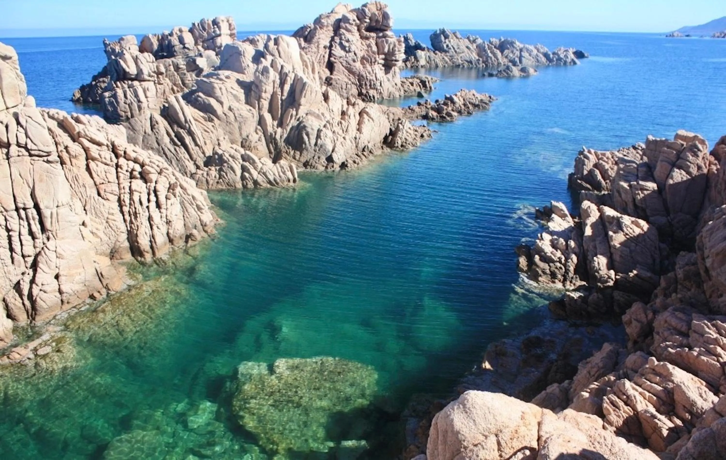 Natural landscape in Residence with swimming-pool in Costa Paradiso, apartments 6 beds with private outdoor area
