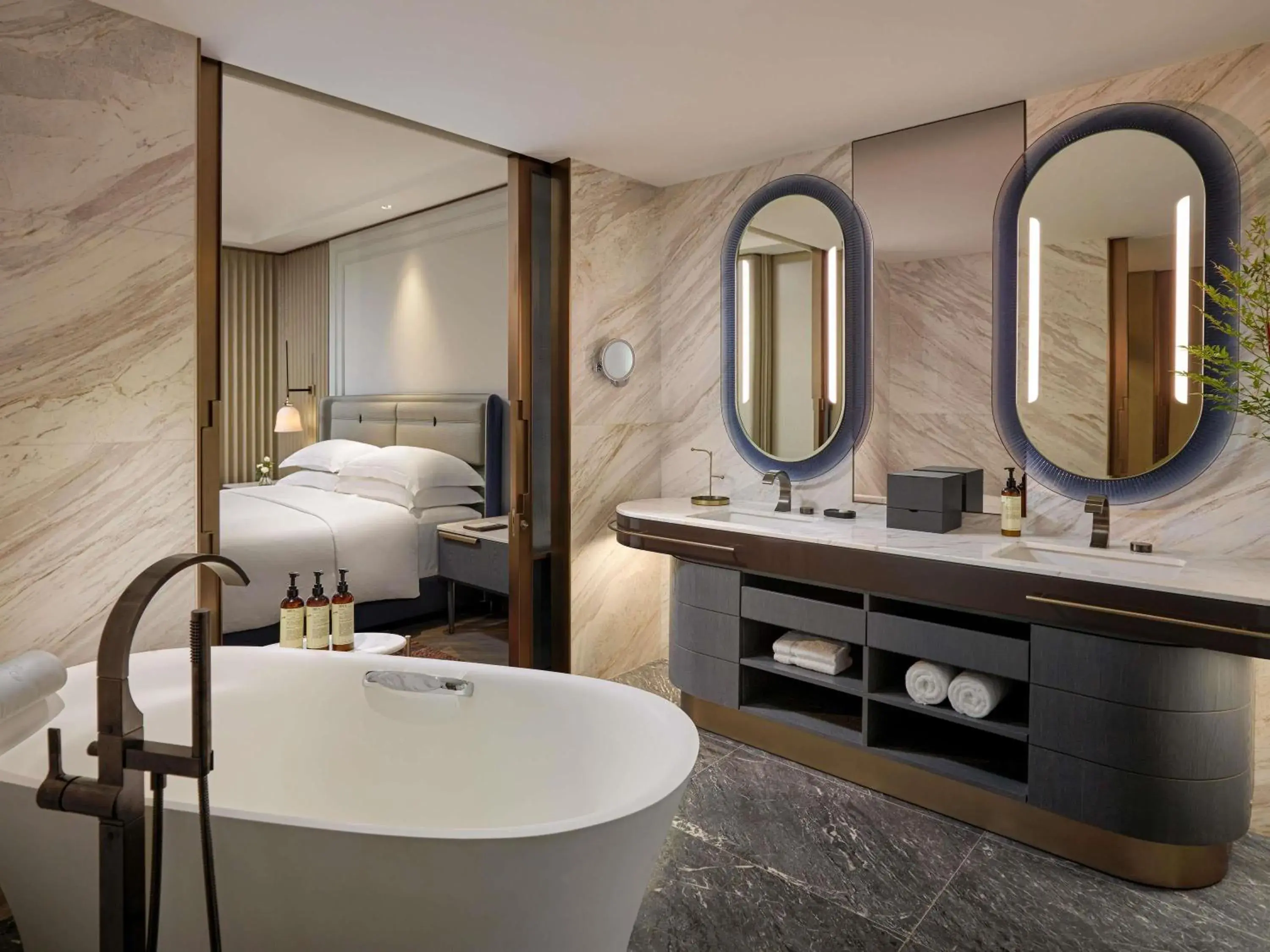 Bedroom in Fairmont Hanoi Bedroom in Fairmont Hanoi