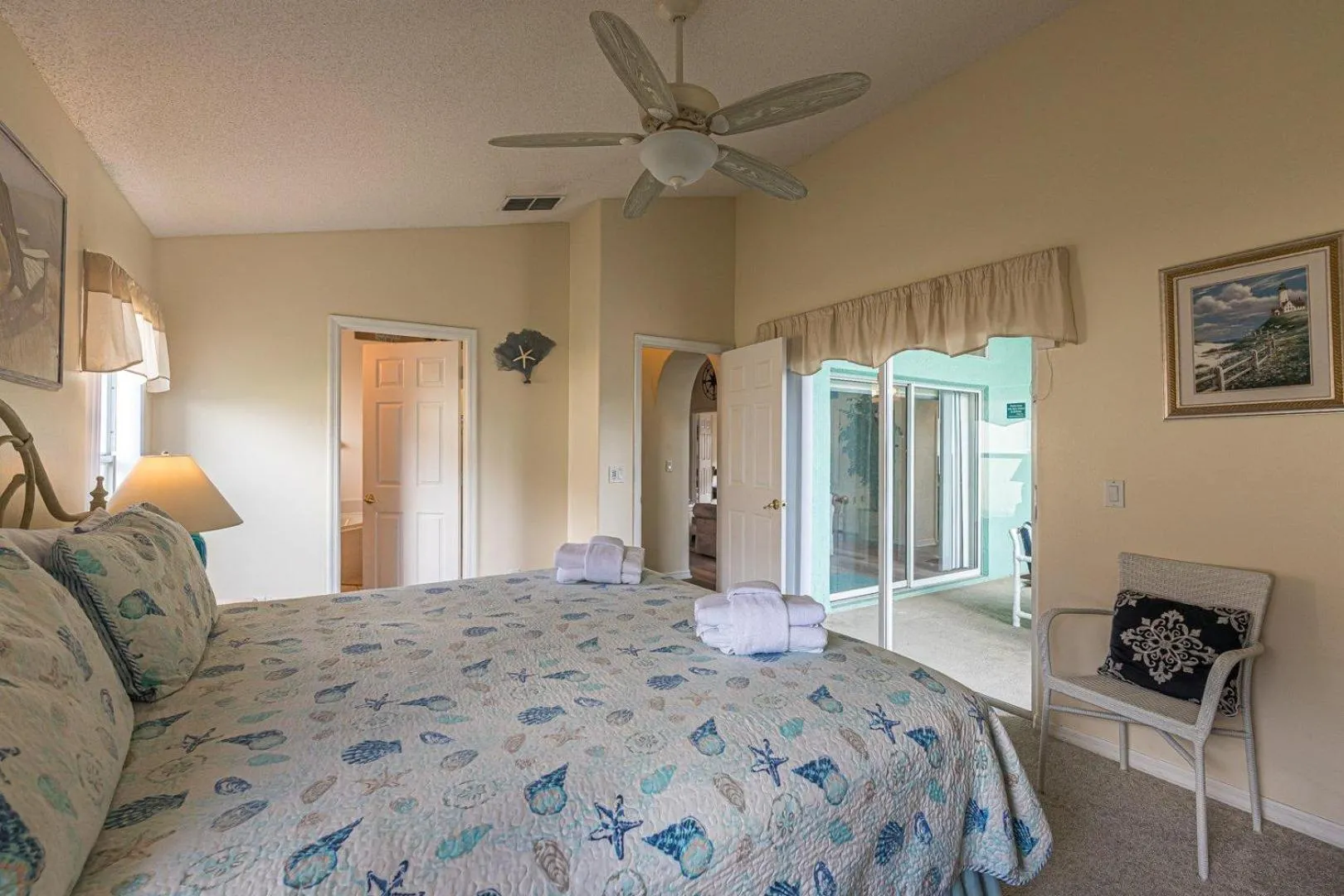 Bed in The Boat House