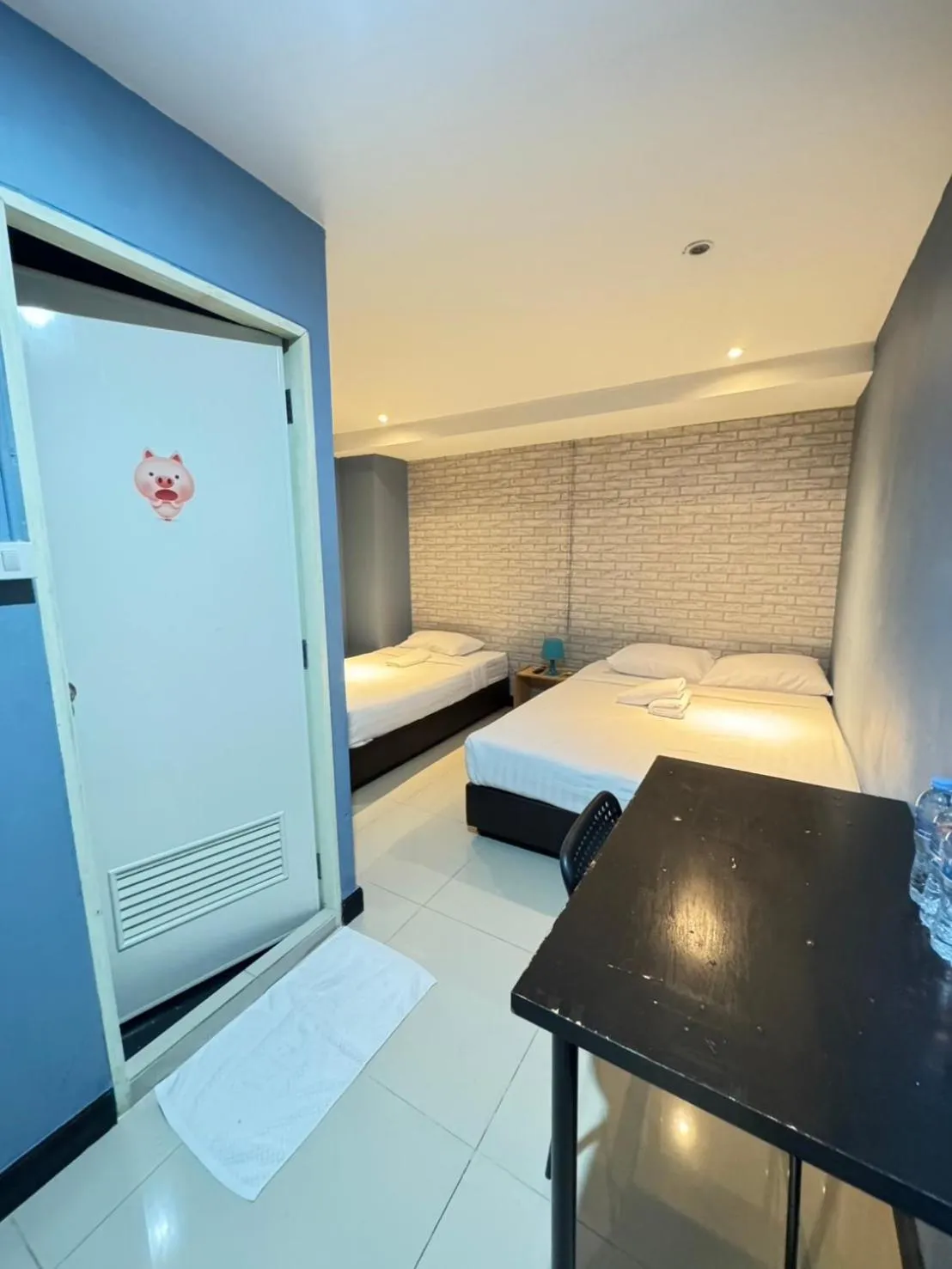 Bed in The Little Pig Sukhumvit