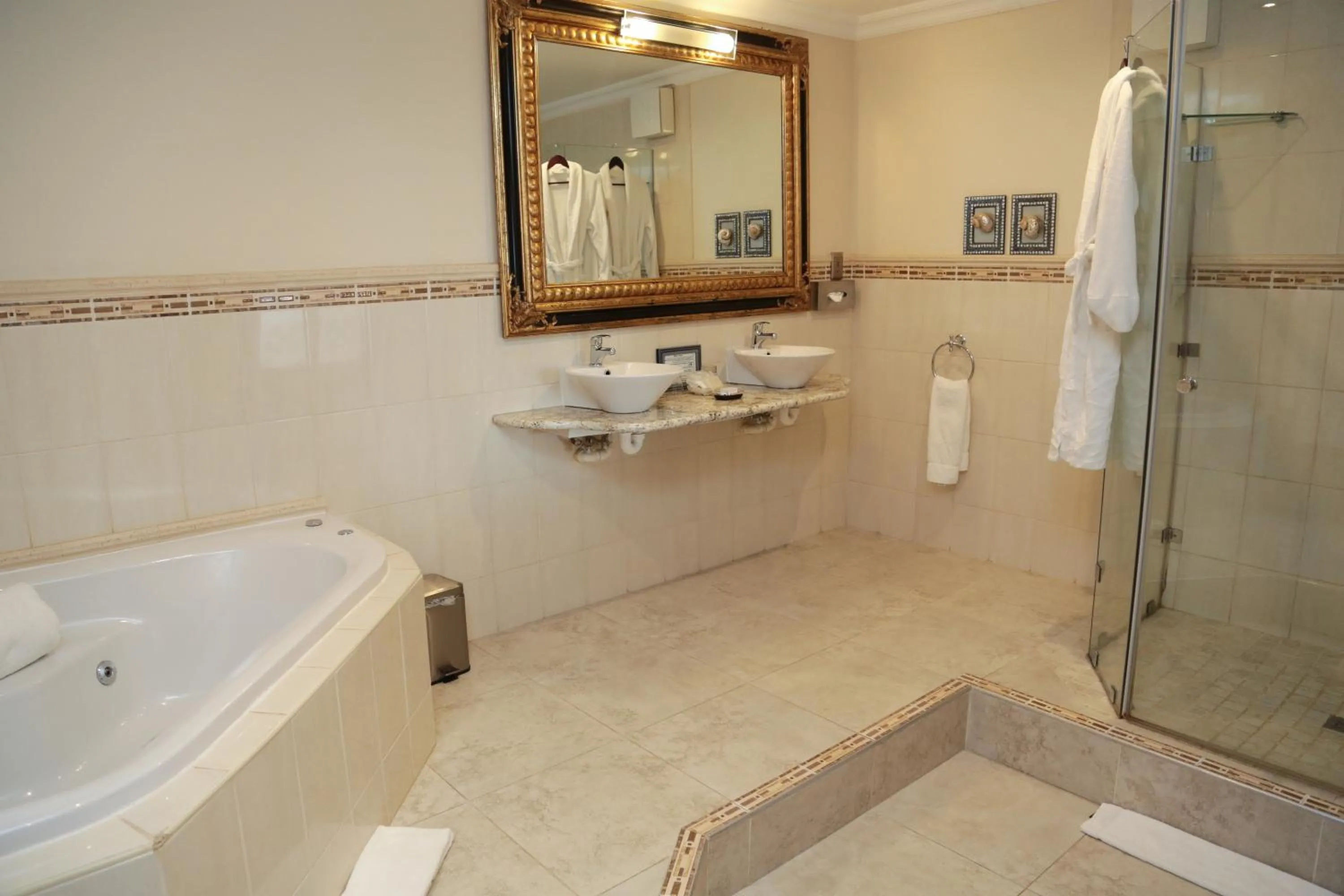 Bathroom in Misty Waves Boutique Hotel