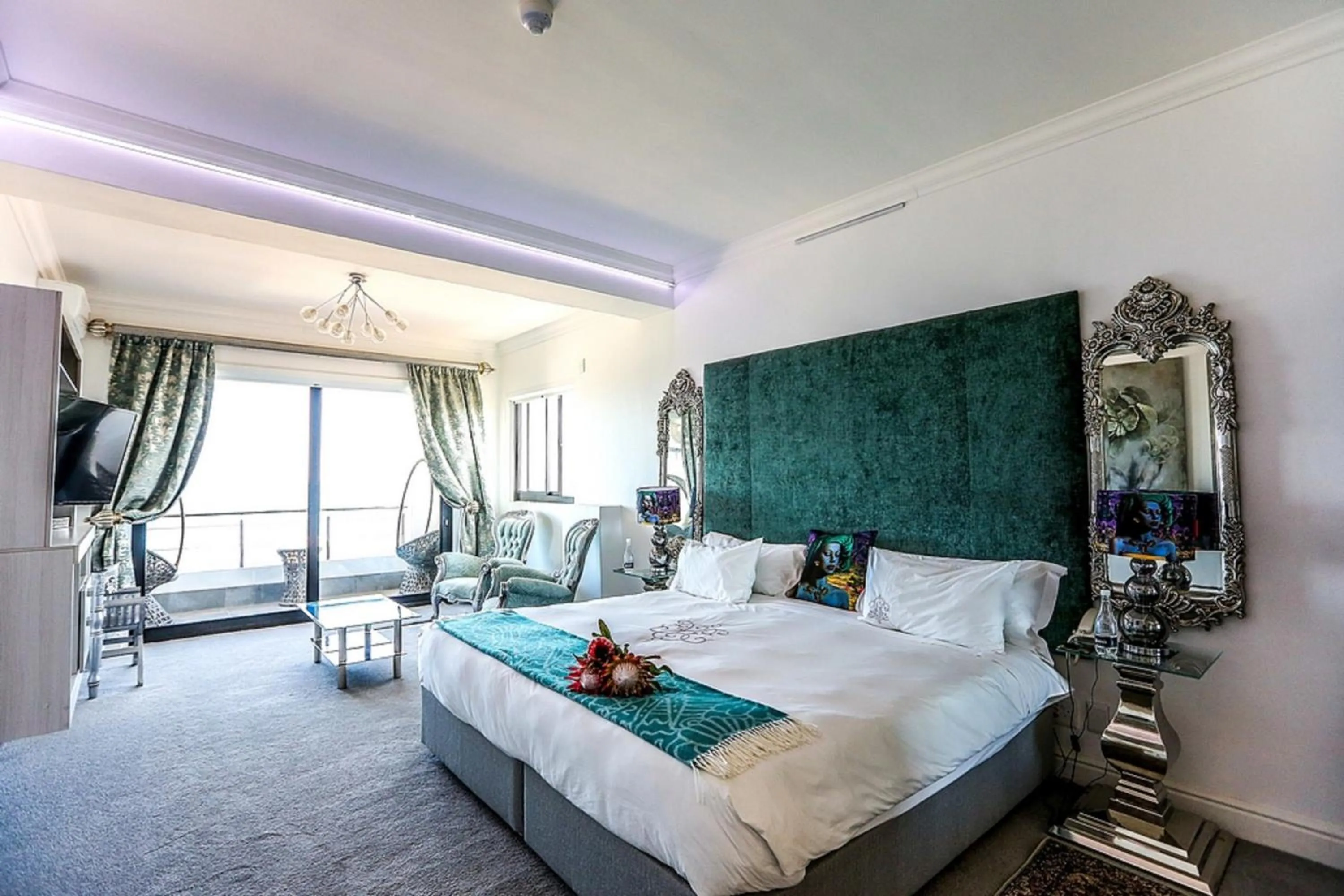 Photo of the whole room, Bed in Misty Waves Boutique Hotel