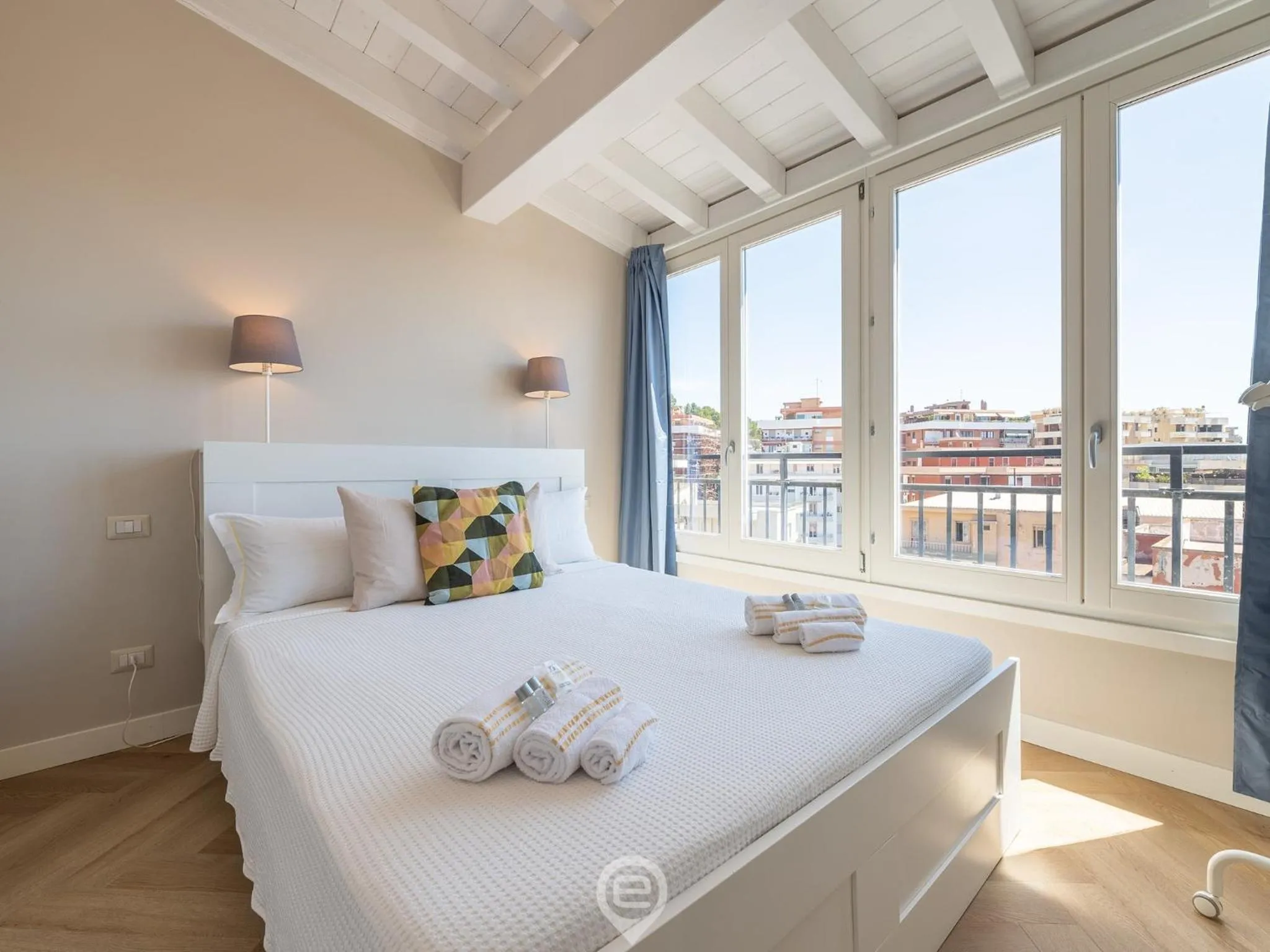 Bedroom, Bed in Bellavista Apartment