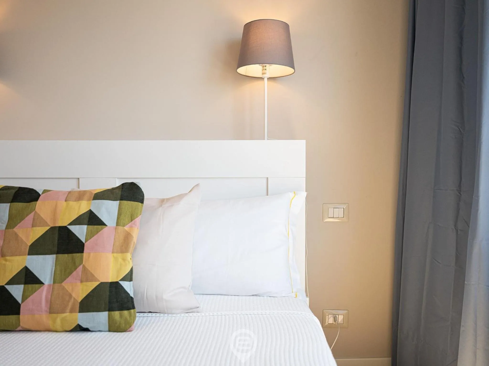 Bedroom, Bed in Bellavista Apartment