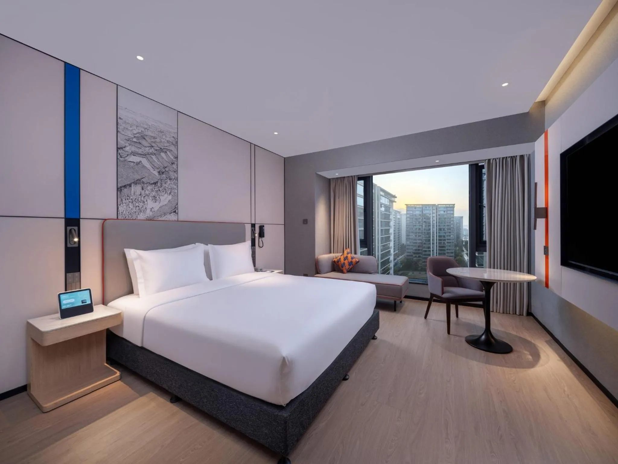 Photo of the whole room, Bed in Holiday Inn Express Chengdu Shuangliu Chuanda Road by IHG