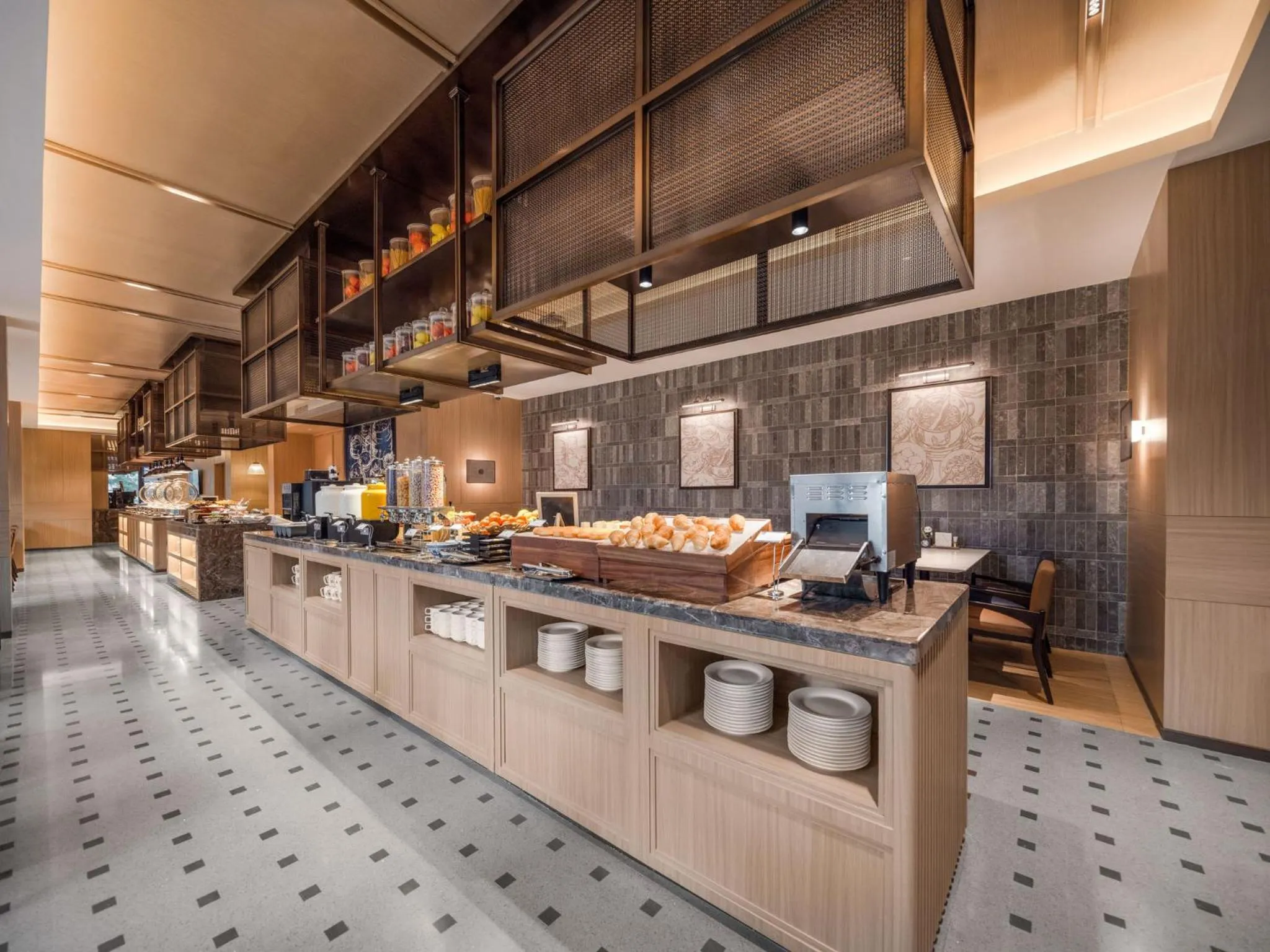 Restaurant/places to eat in Holiday Inn Express Chengdu Shuangliu Chuanda Road by IHG